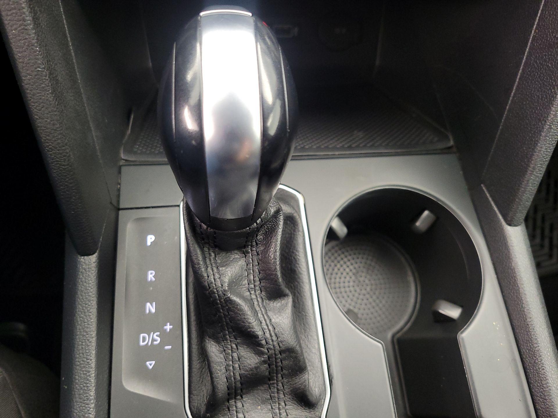 Thumbnail: 2019 Volkswagen Atlas - 17