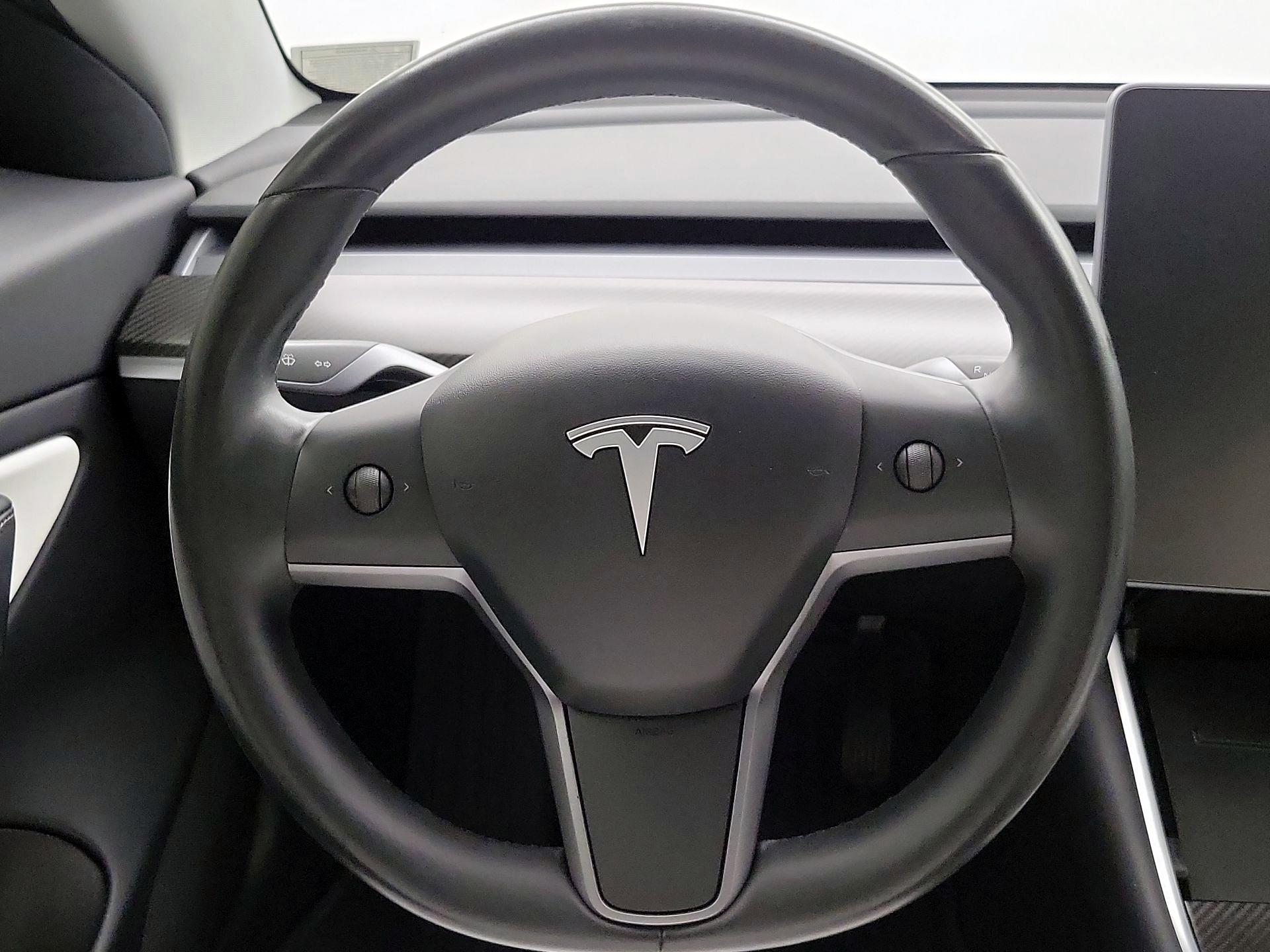 Thumbnail: 2019 Tesla Model 3 - 10