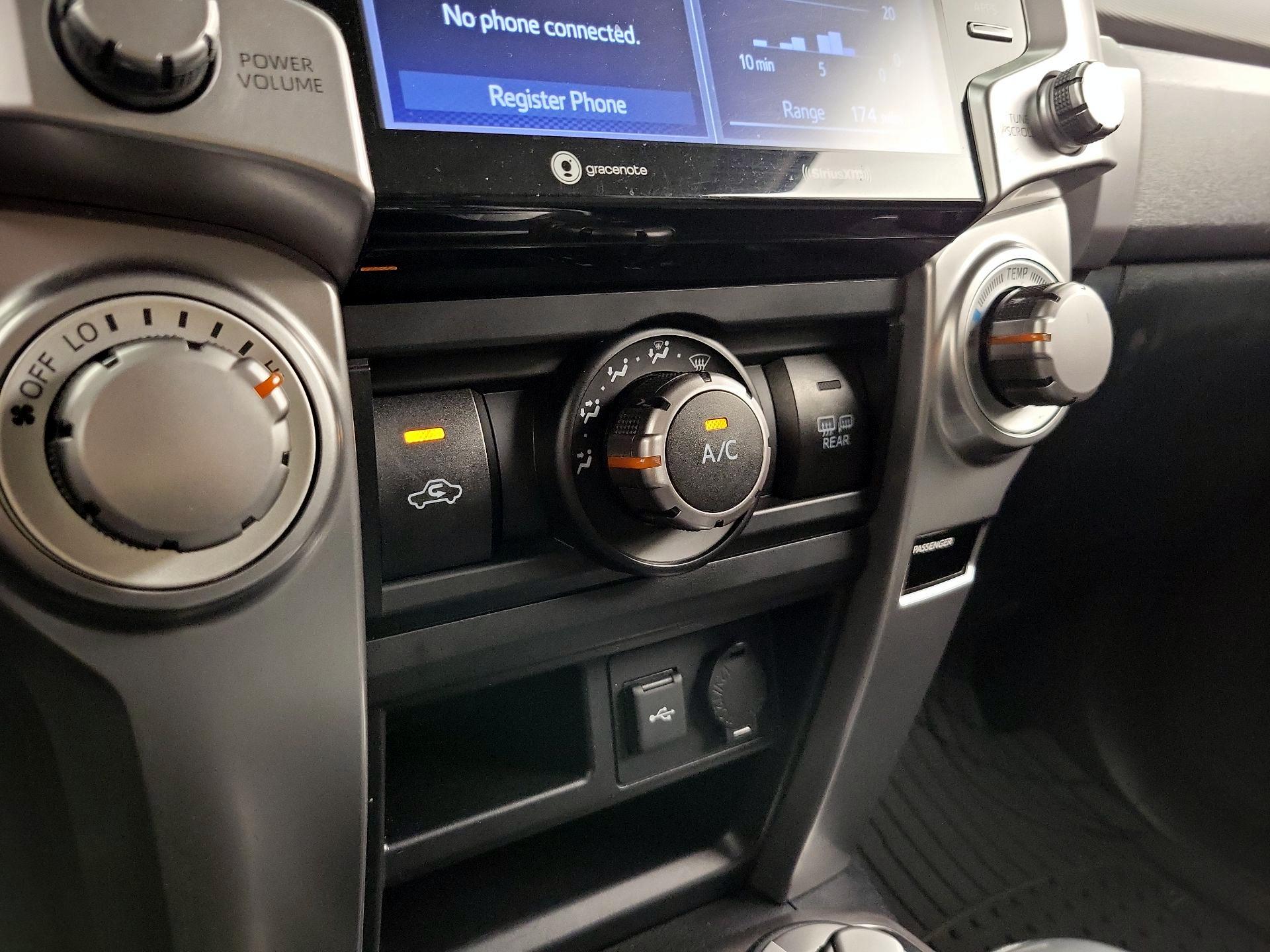 Thumbnail: 2021 Toyota 4Runner - 16