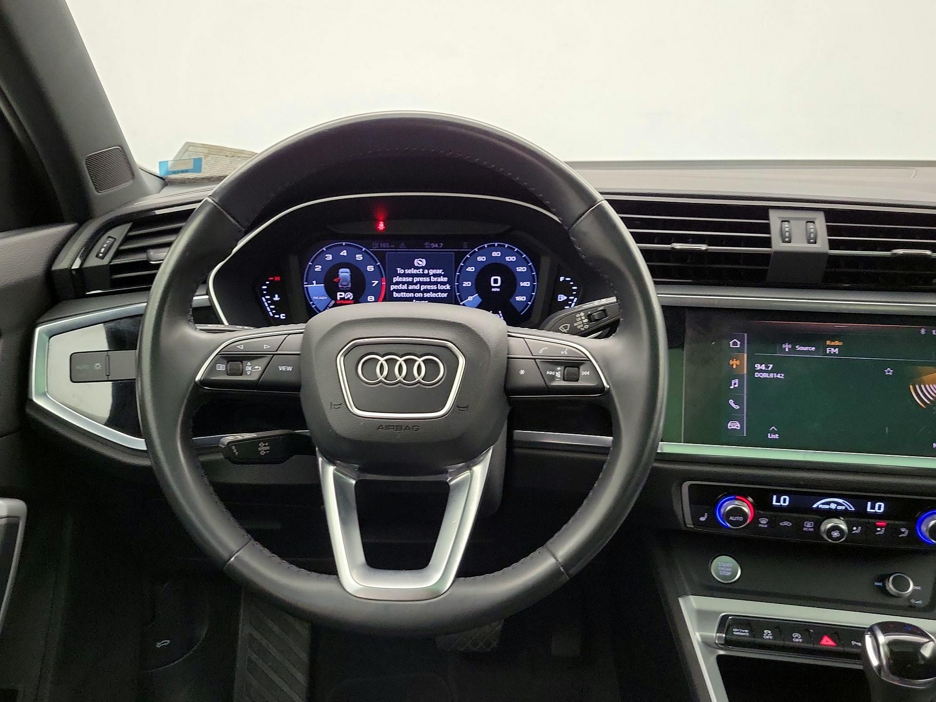 Thumbnail: 2020 Audi Q3 - 10