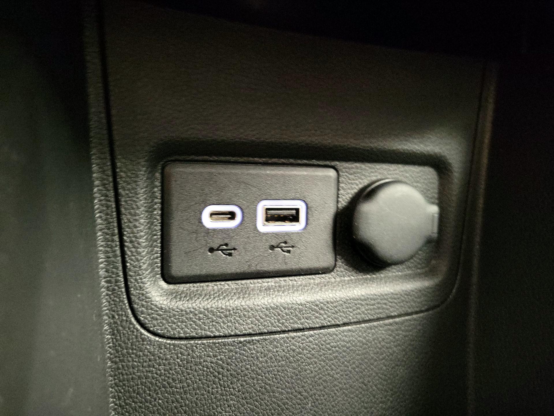 Thumbnail: 2019 Chevrolet Spark - 18