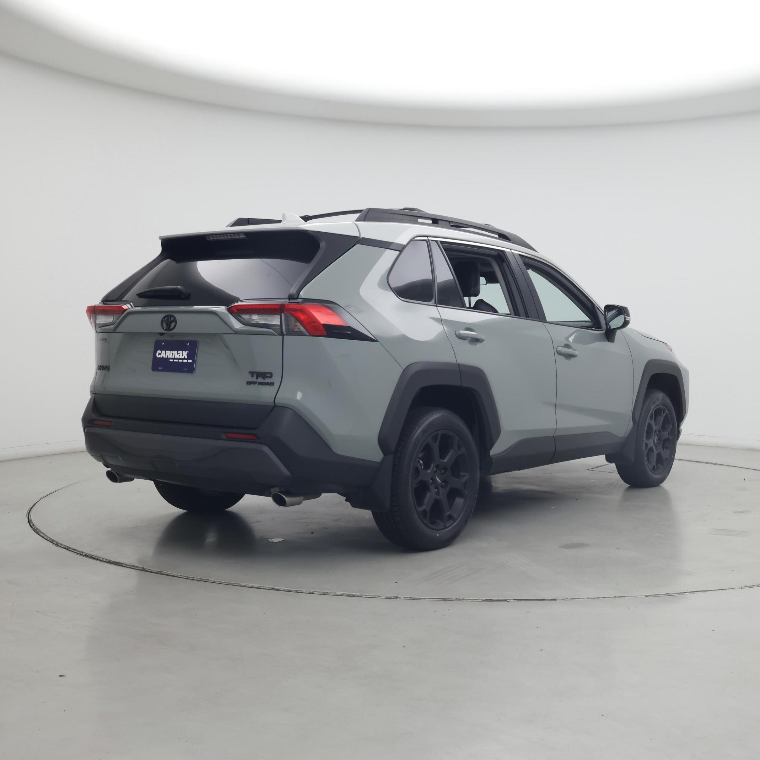 Thumbnail: 2020 Toyota RAV4 - 8