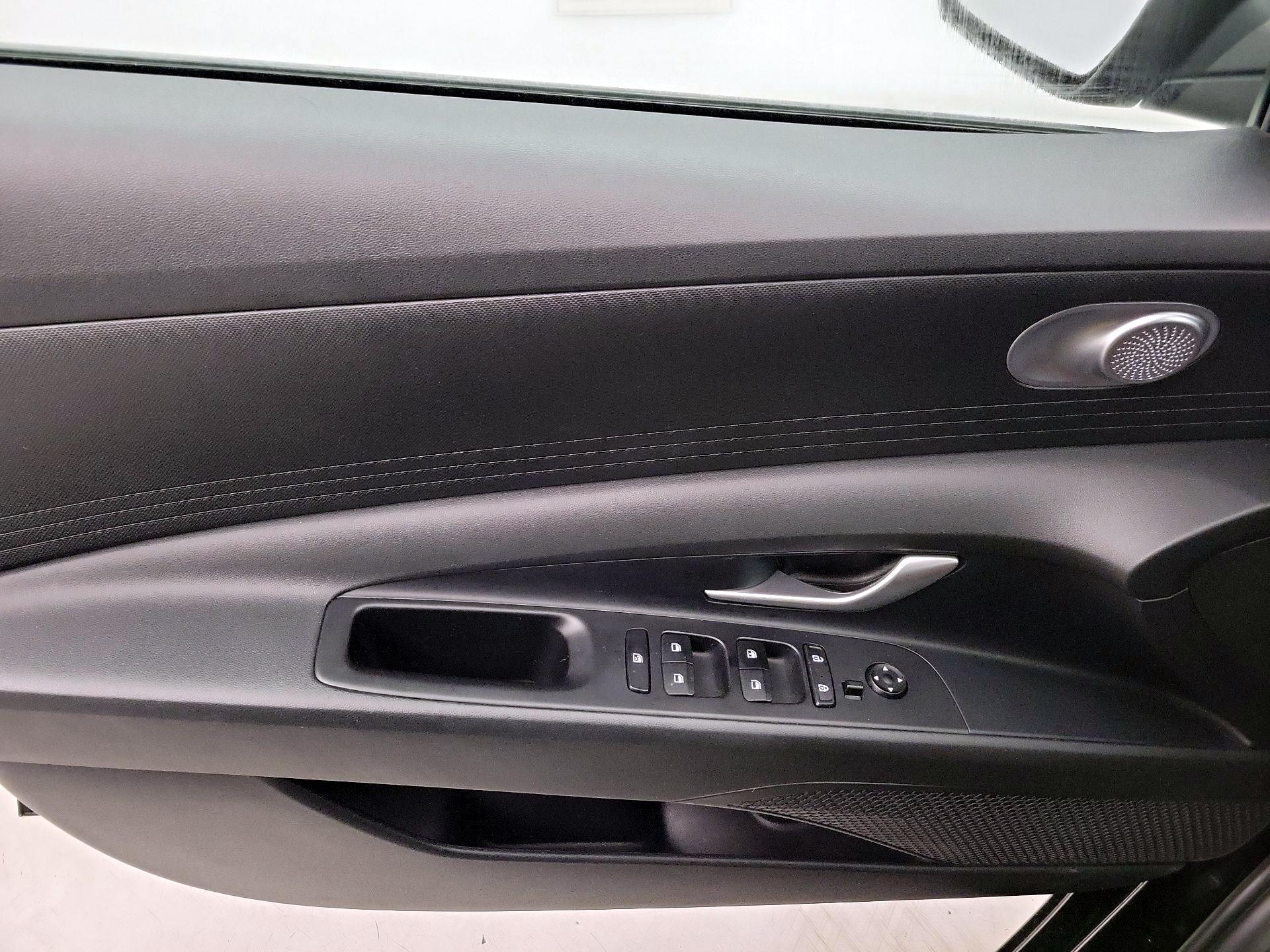 Thumbnail: 2023 Hyundai Elantra - 12