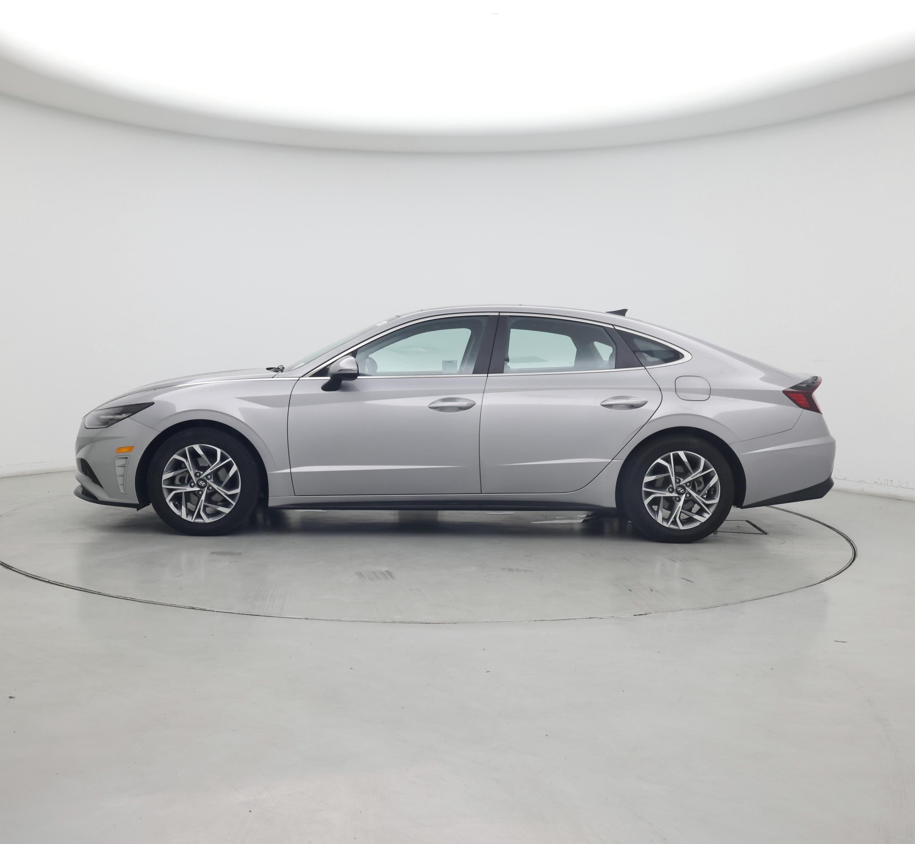 Thumbnail: 2023 Hyundai Sonata - 3