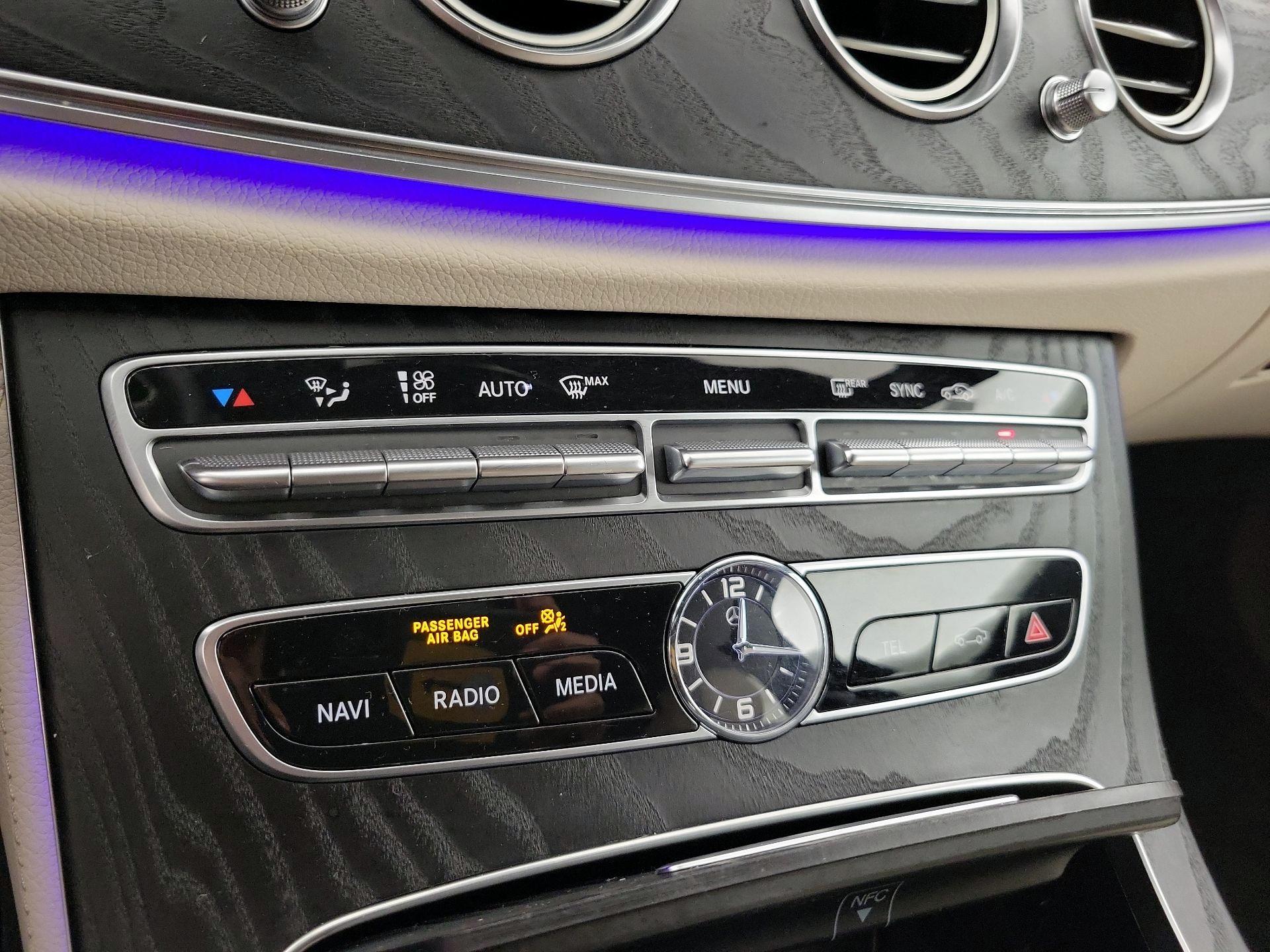 Thumbnail: 2020 Mercedes-Benz E-Class - 17