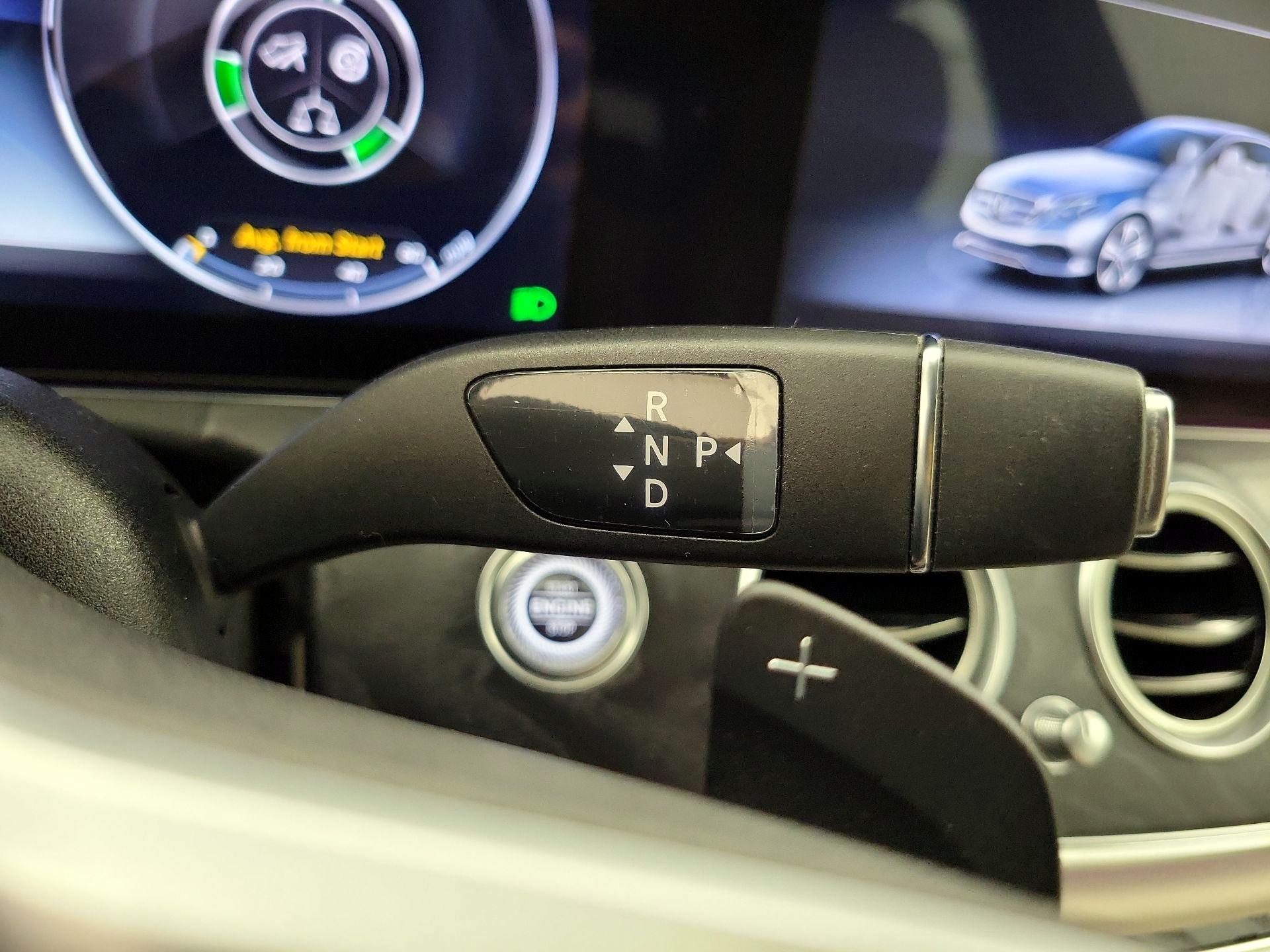 Thumbnail: 2020 Mercedes-Benz E-Class - 18