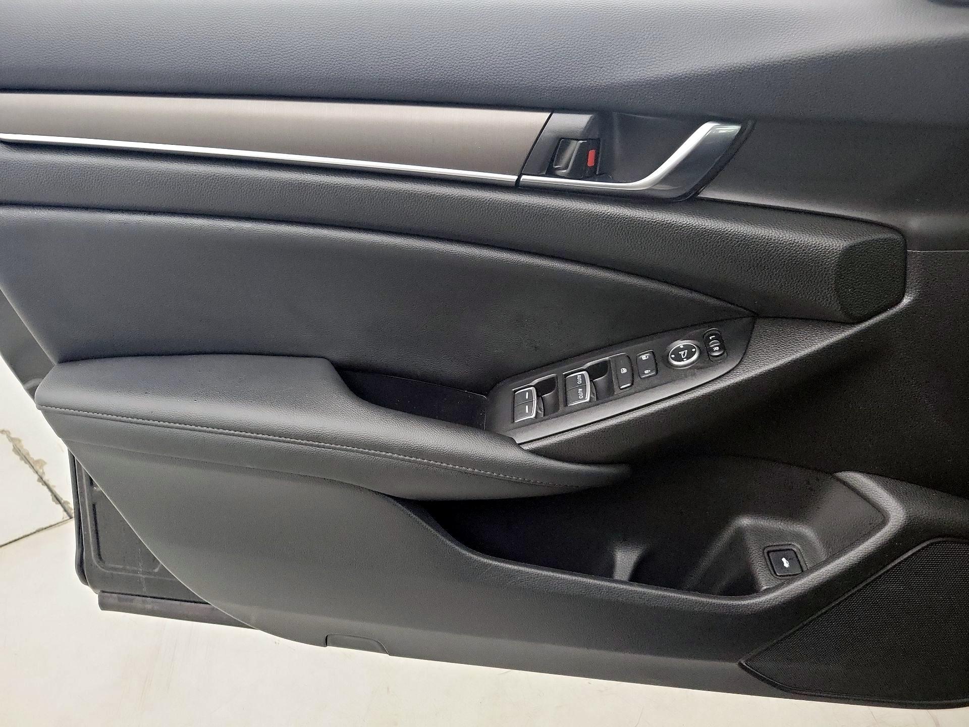 Thumbnail: 2021 Honda Accord - 12