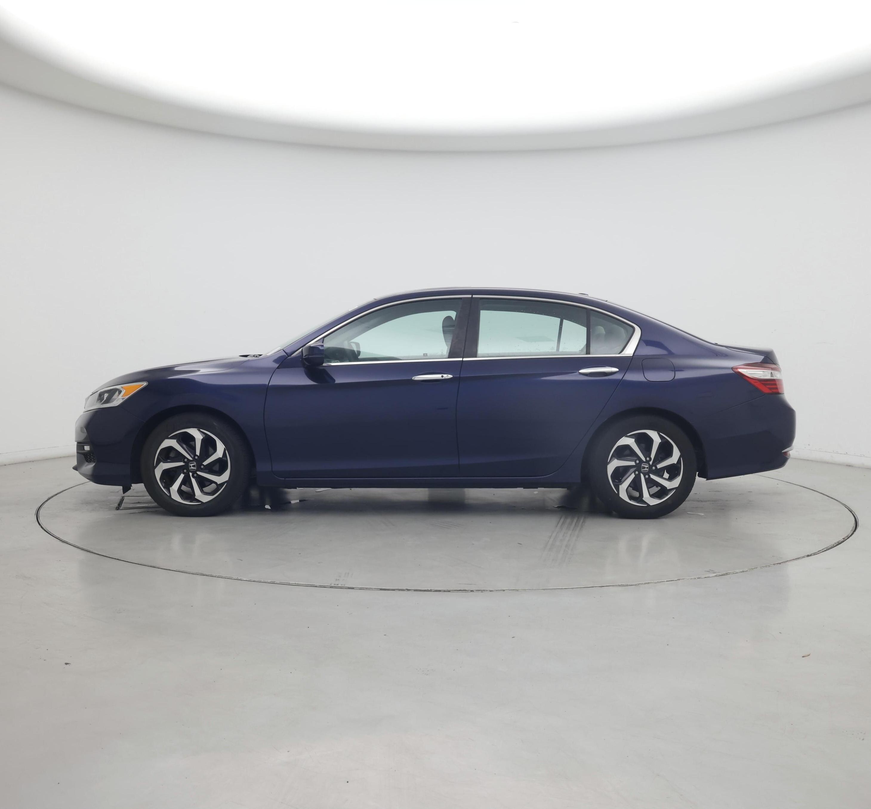 Thumbnail: 2017 Honda Accord - 3
