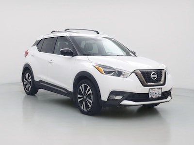 White 2020 Nissan Kicks SR