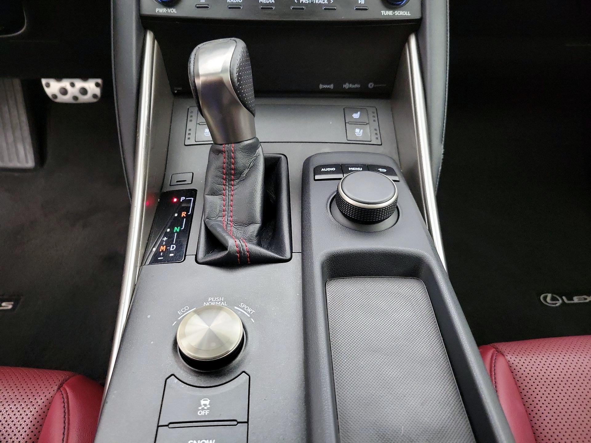 Thumbnail: 2018 Lexus IS - 17
