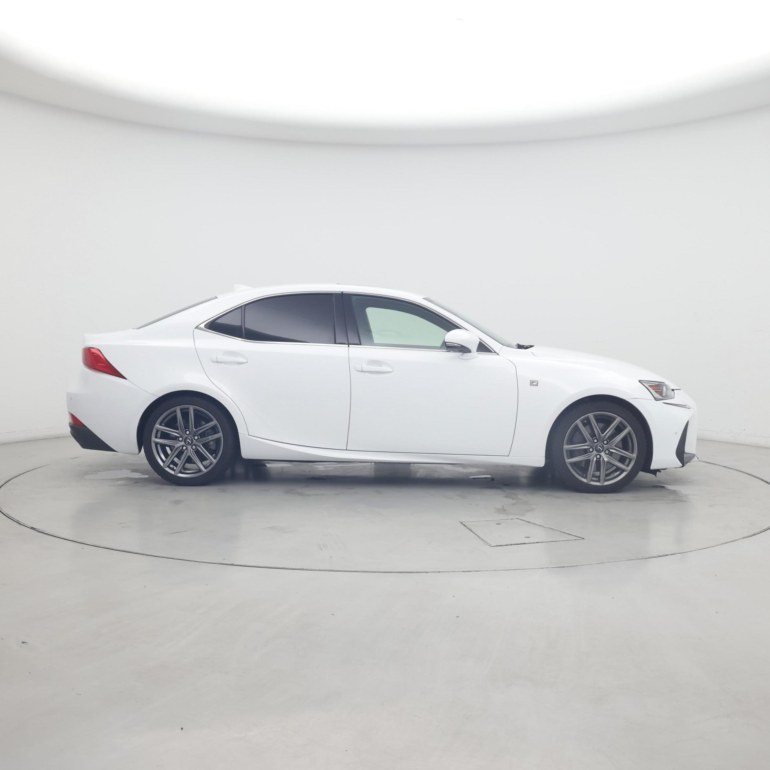 Thumbnail: 2018 Lexus IS - 7