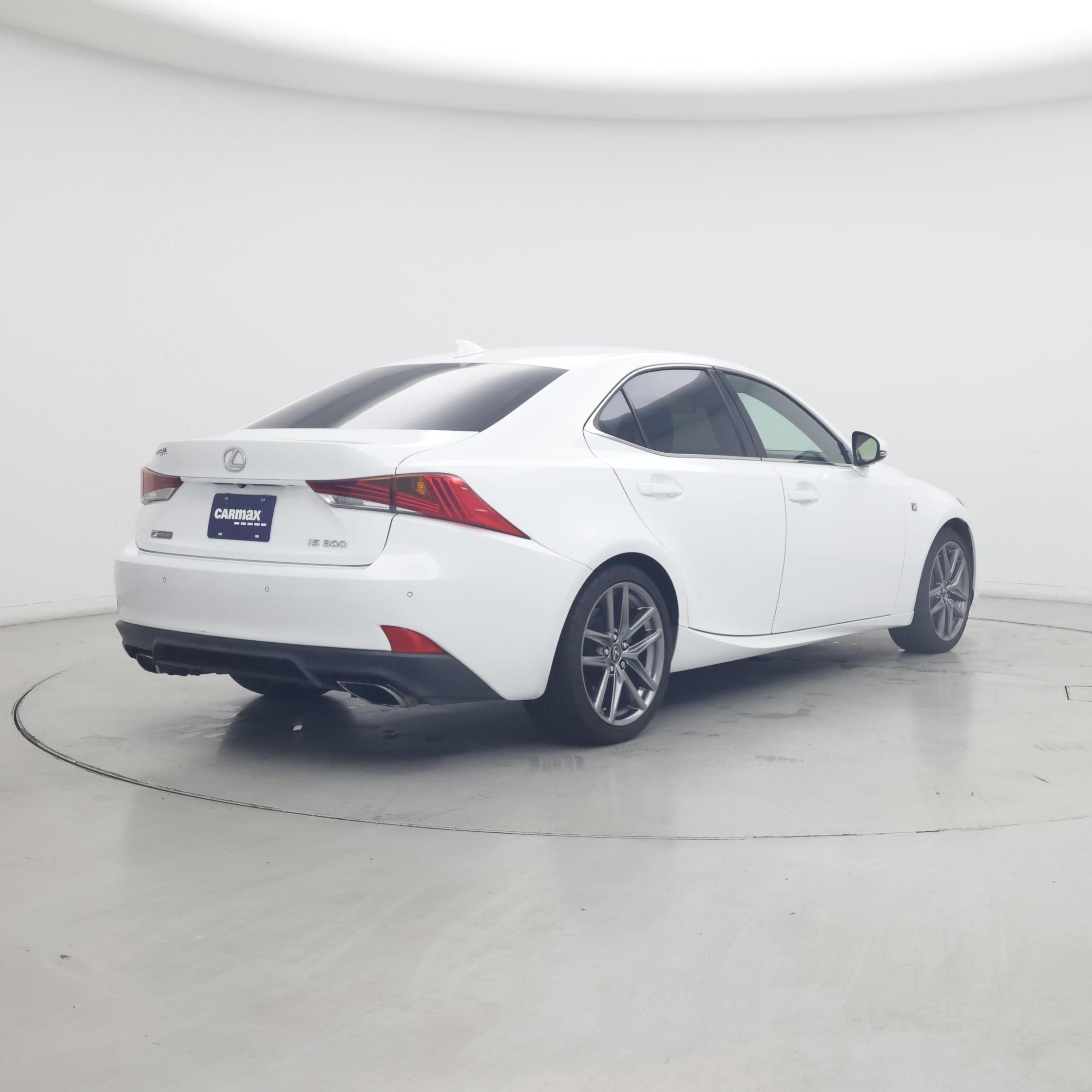 Thumbnail: 2018 Lexus IS - 8