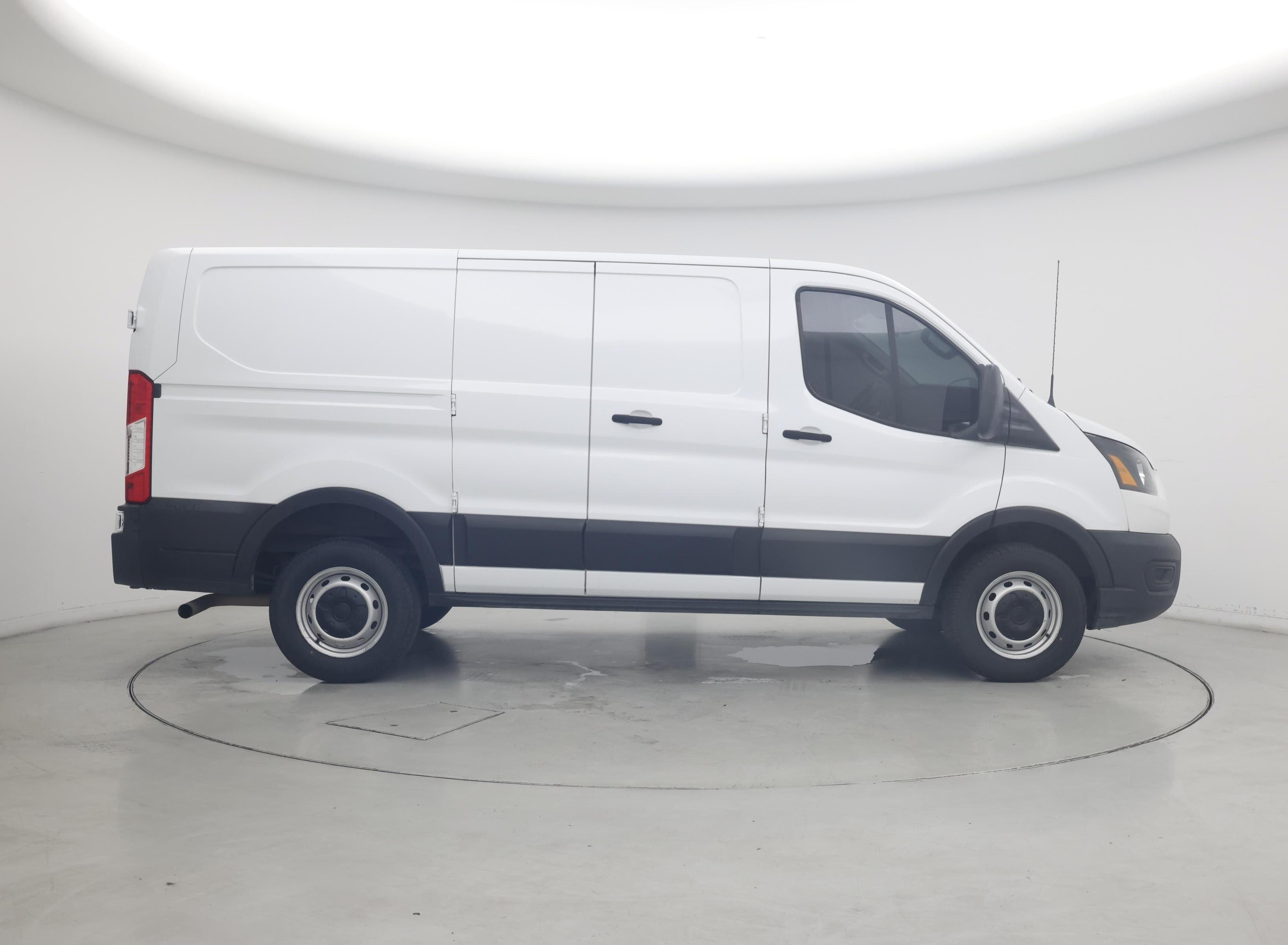 Thumbnail: 2020 Ford Transit Series - 7