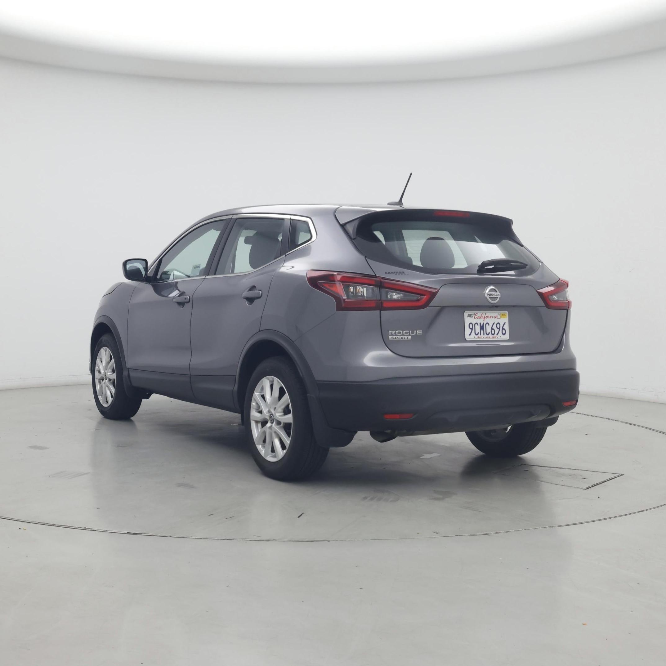 Thumbnail: 2022 Nissan Rogue Sport - 2