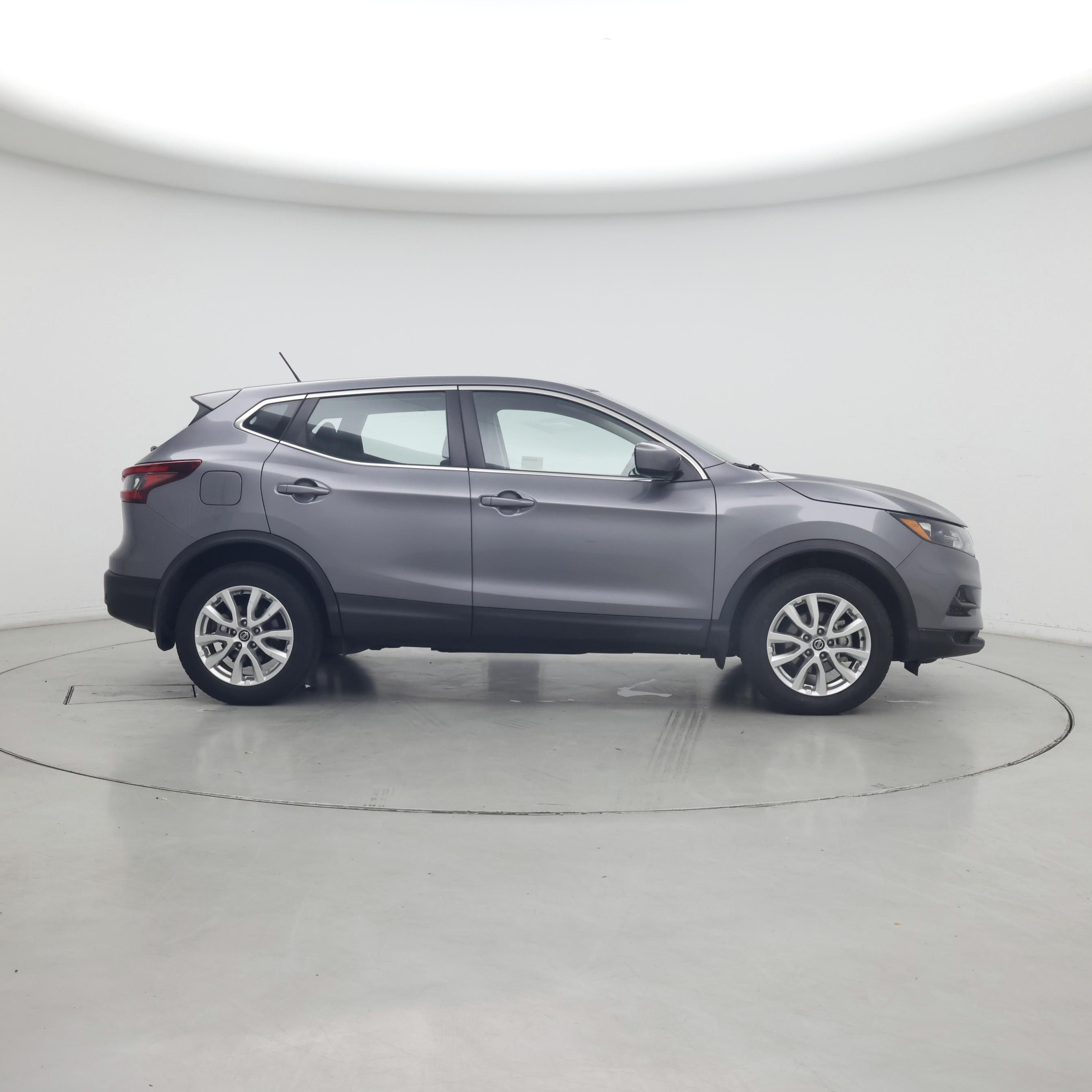 Thumbnail: 2022 Nissan Rogue Sport - 7