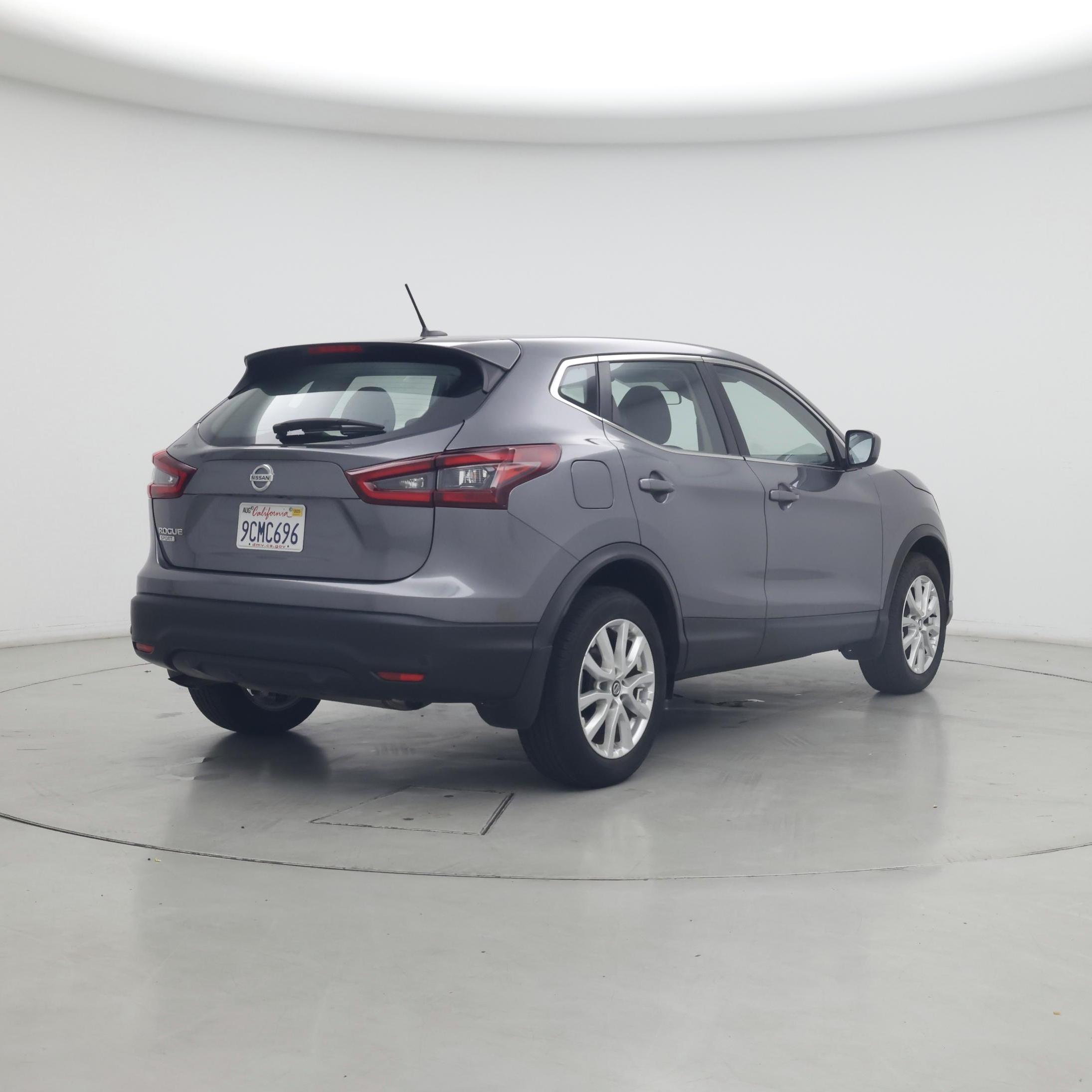 Thumbnail: 2022 Nissan Rogue Sport - 8