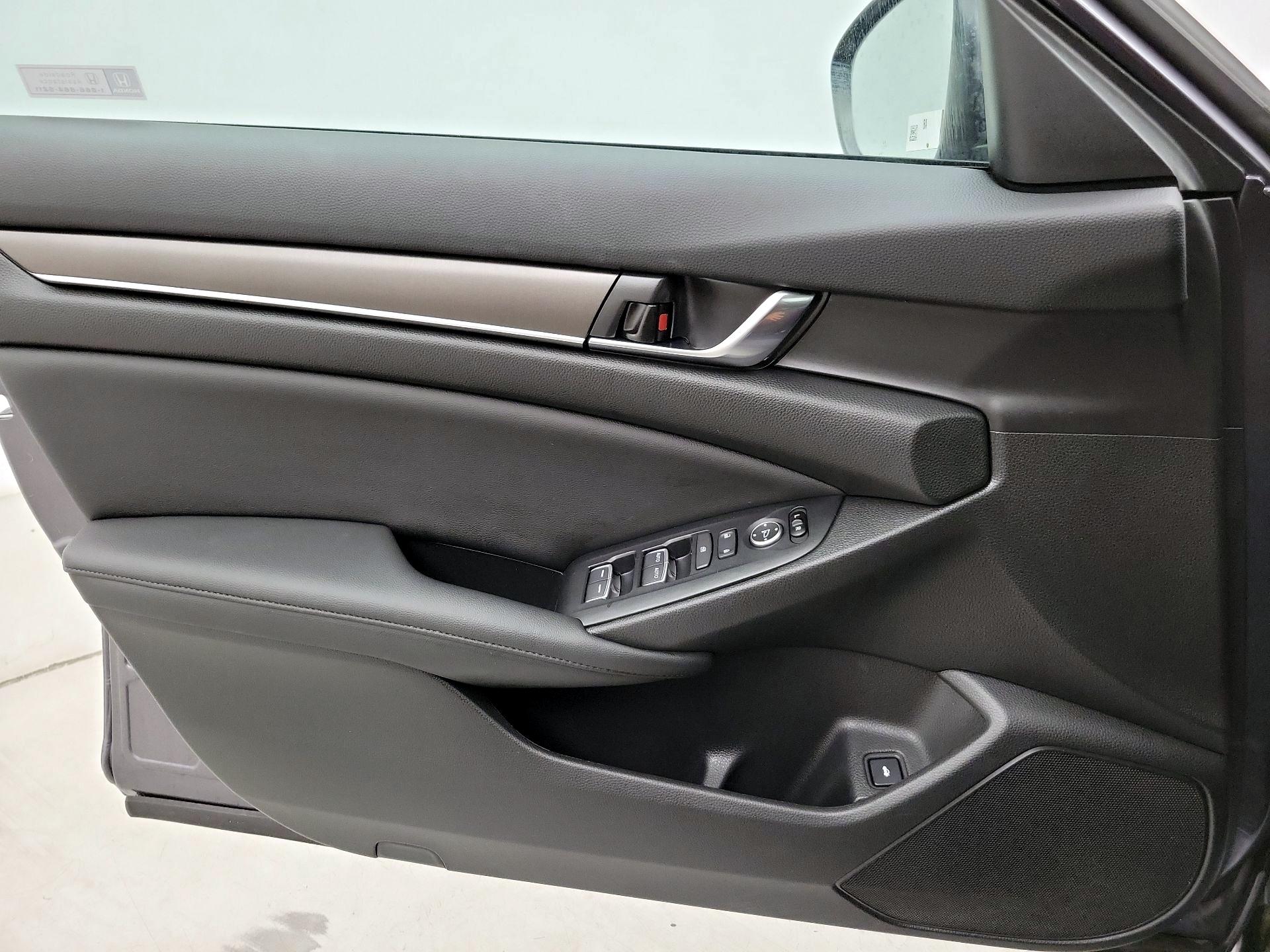 Thumbnail: 2019 Honda Accord - 12