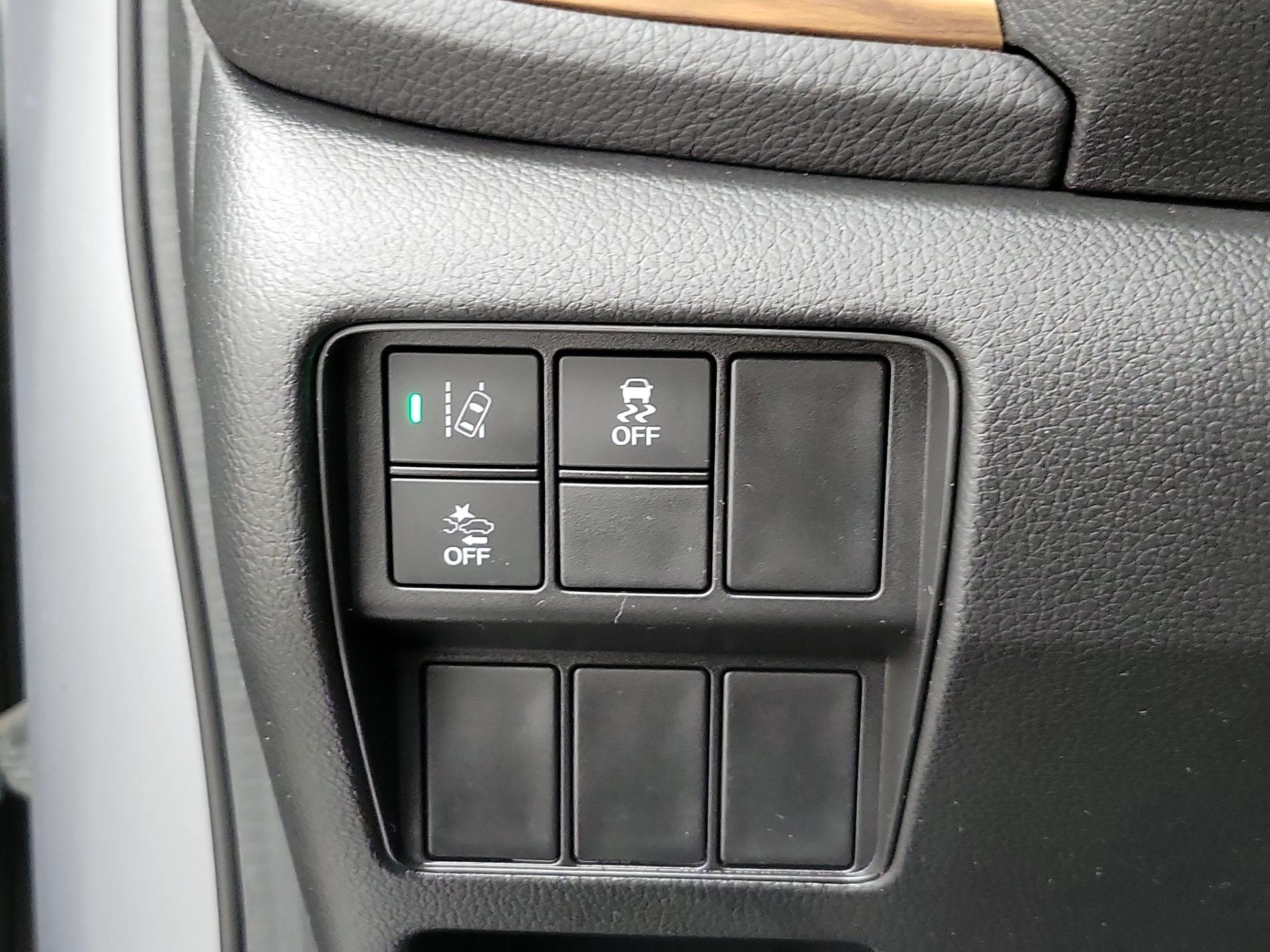 Thumbnail: 2018 Honda CR-V - 13