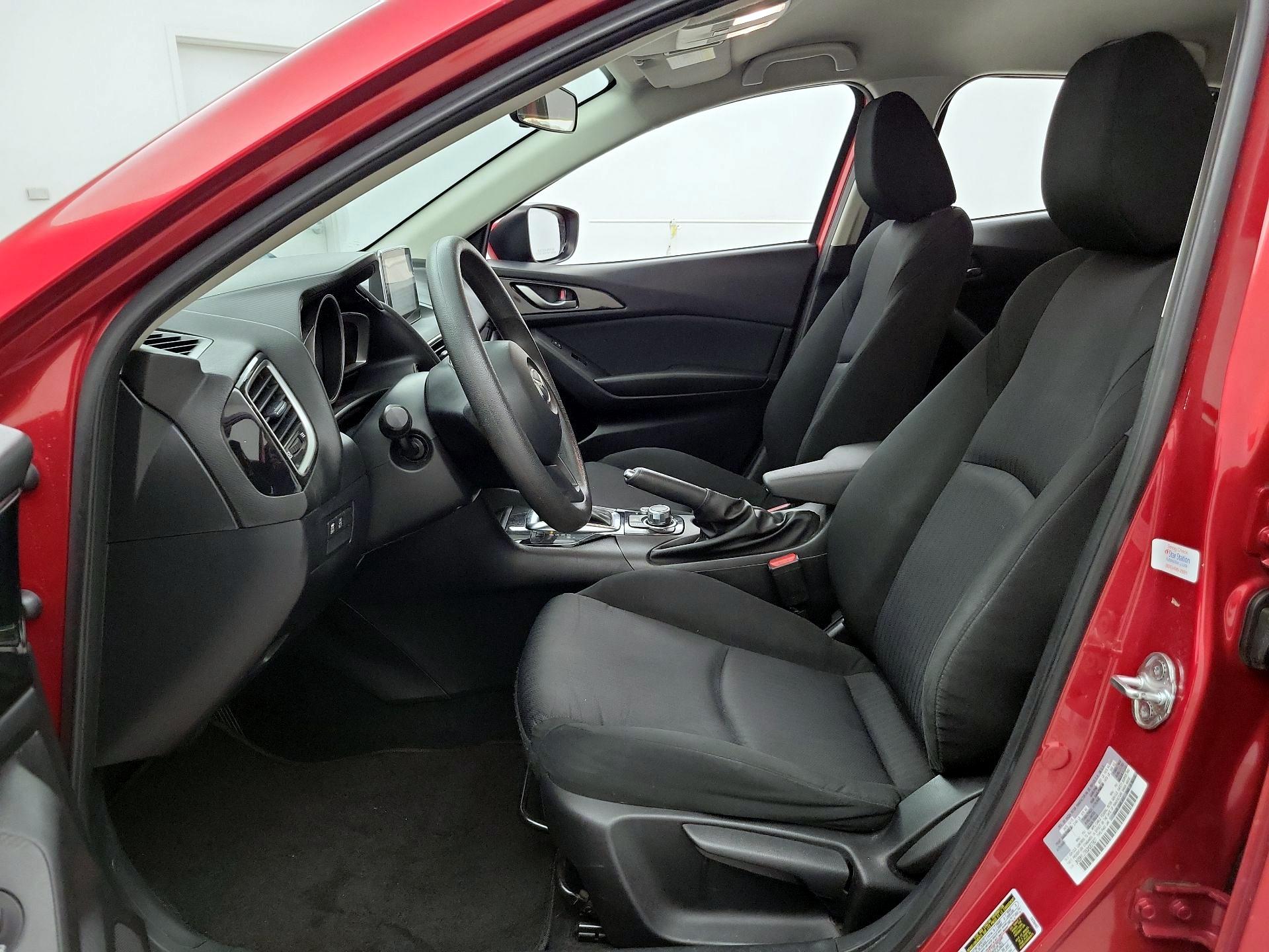 Thumbnail: 2016 Mazda Mazda3 - 11