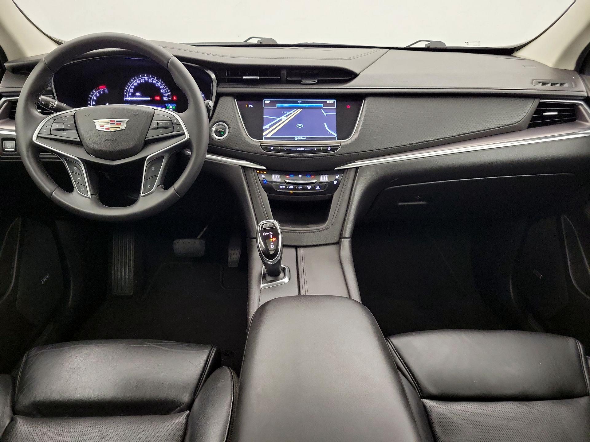 Thumbnail: 2017 Cadillac XT5 - 9
