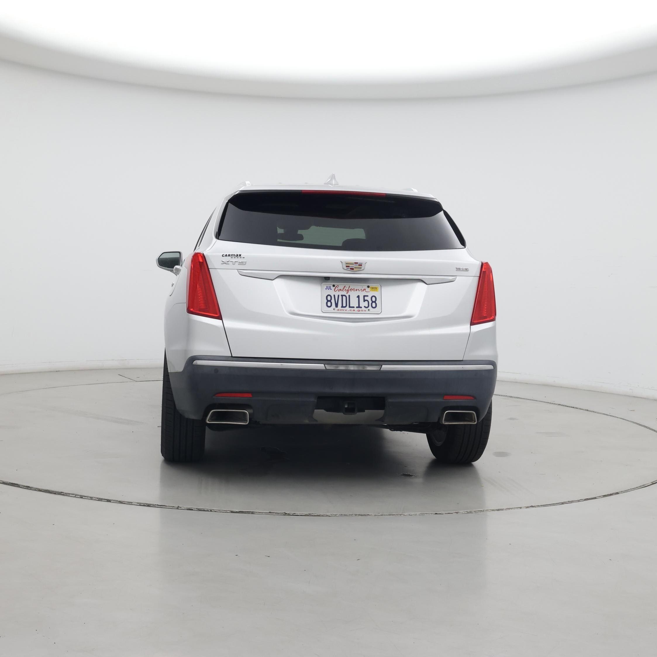 Thumbnail: 2017 Cadillac XT5 - 6