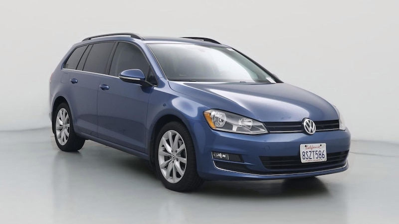 2017 Volkswagen Golf SE Hero Image