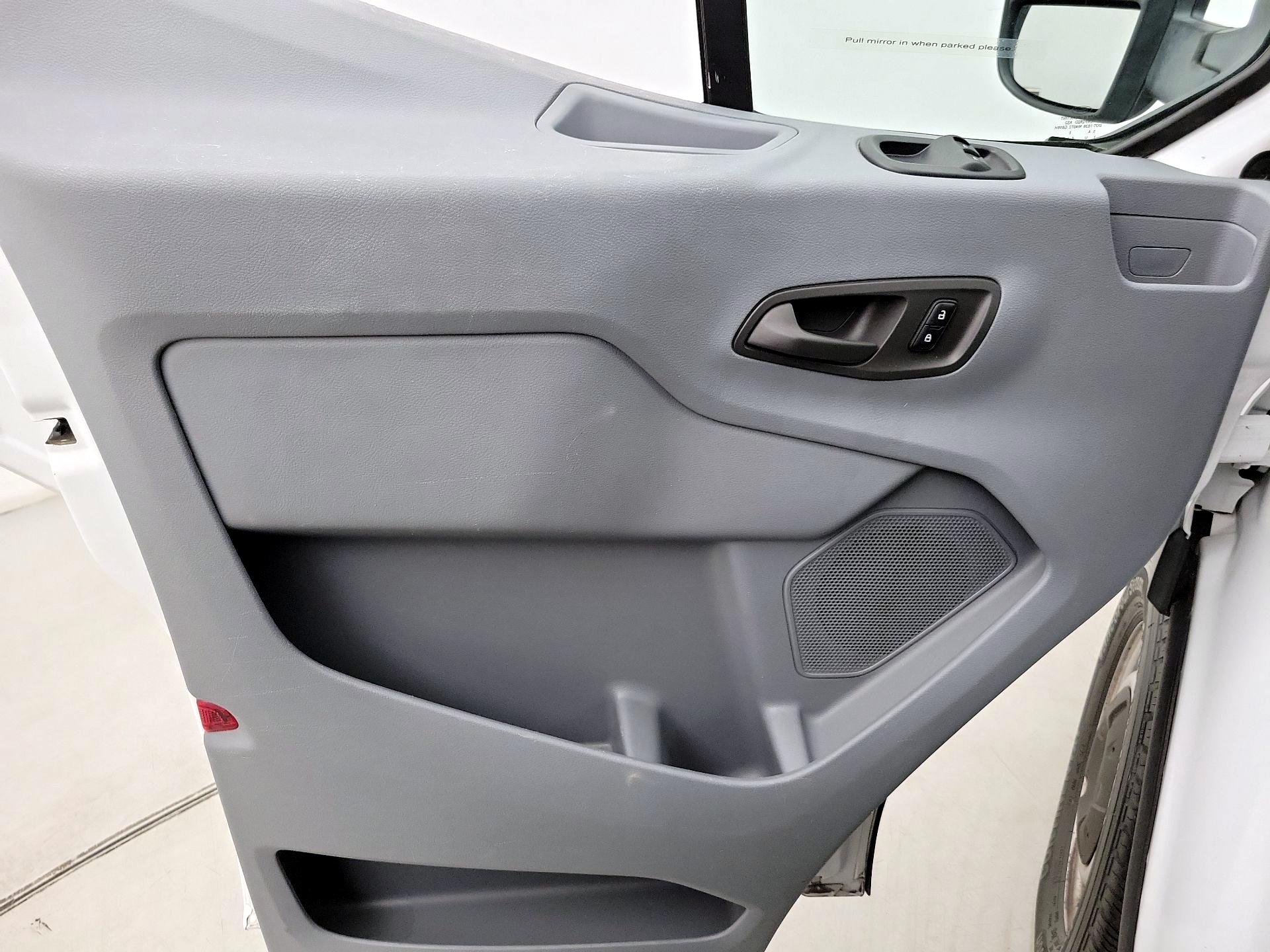 Thumbnail: 2016 Ford Transit Series - 12