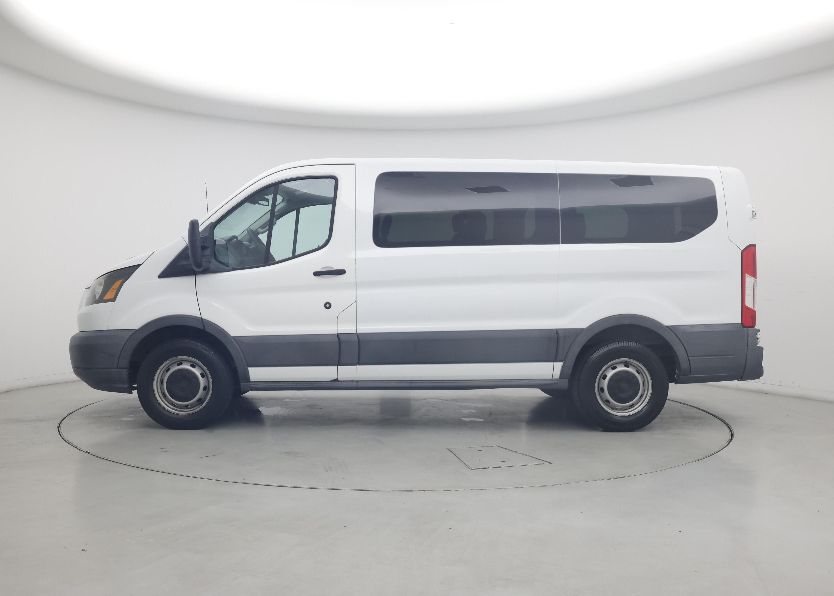 Thumbnail: 2016 Ford Transit Series - 3