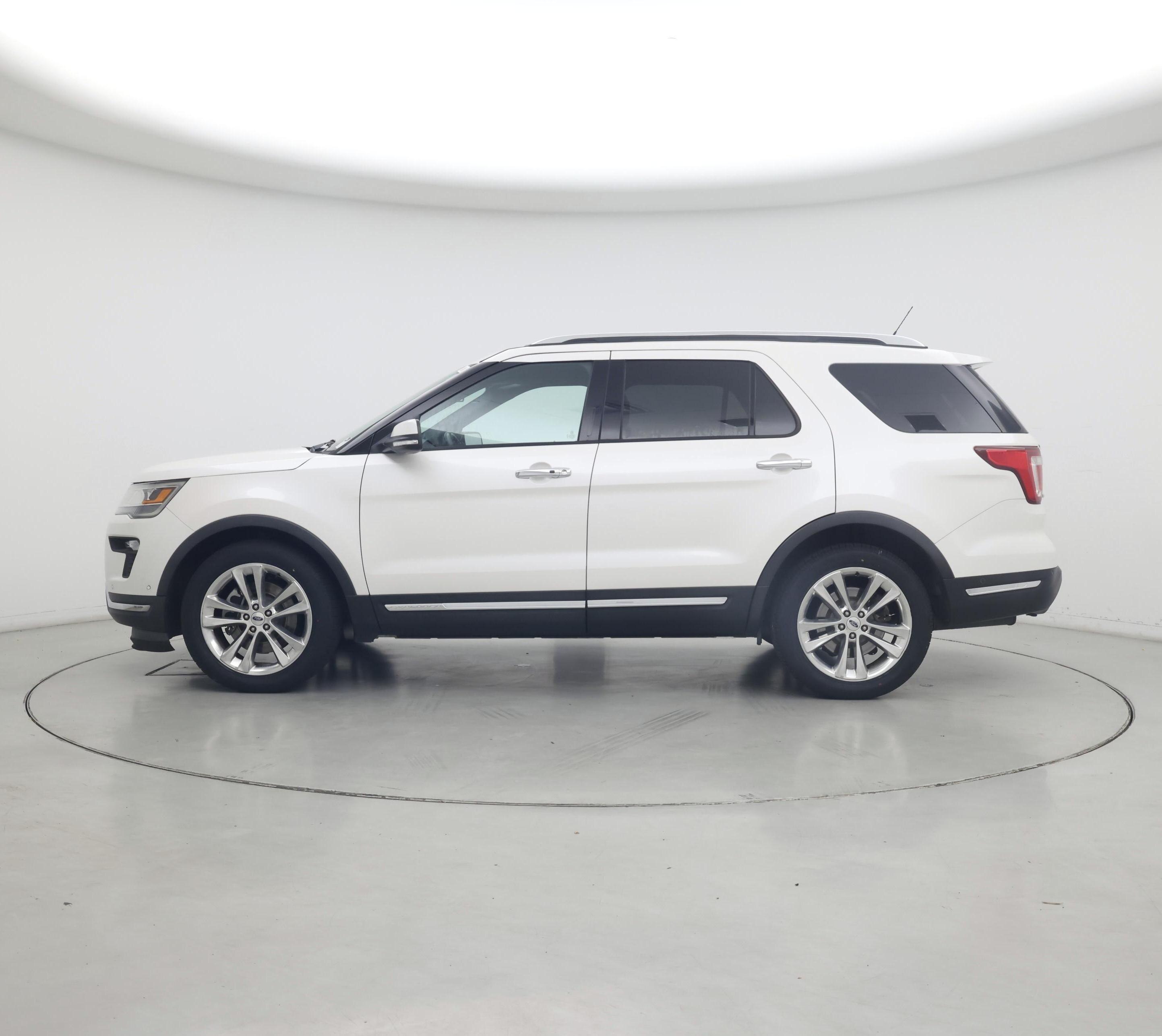 Thumbnail: 2018 Ford Explorer - 3