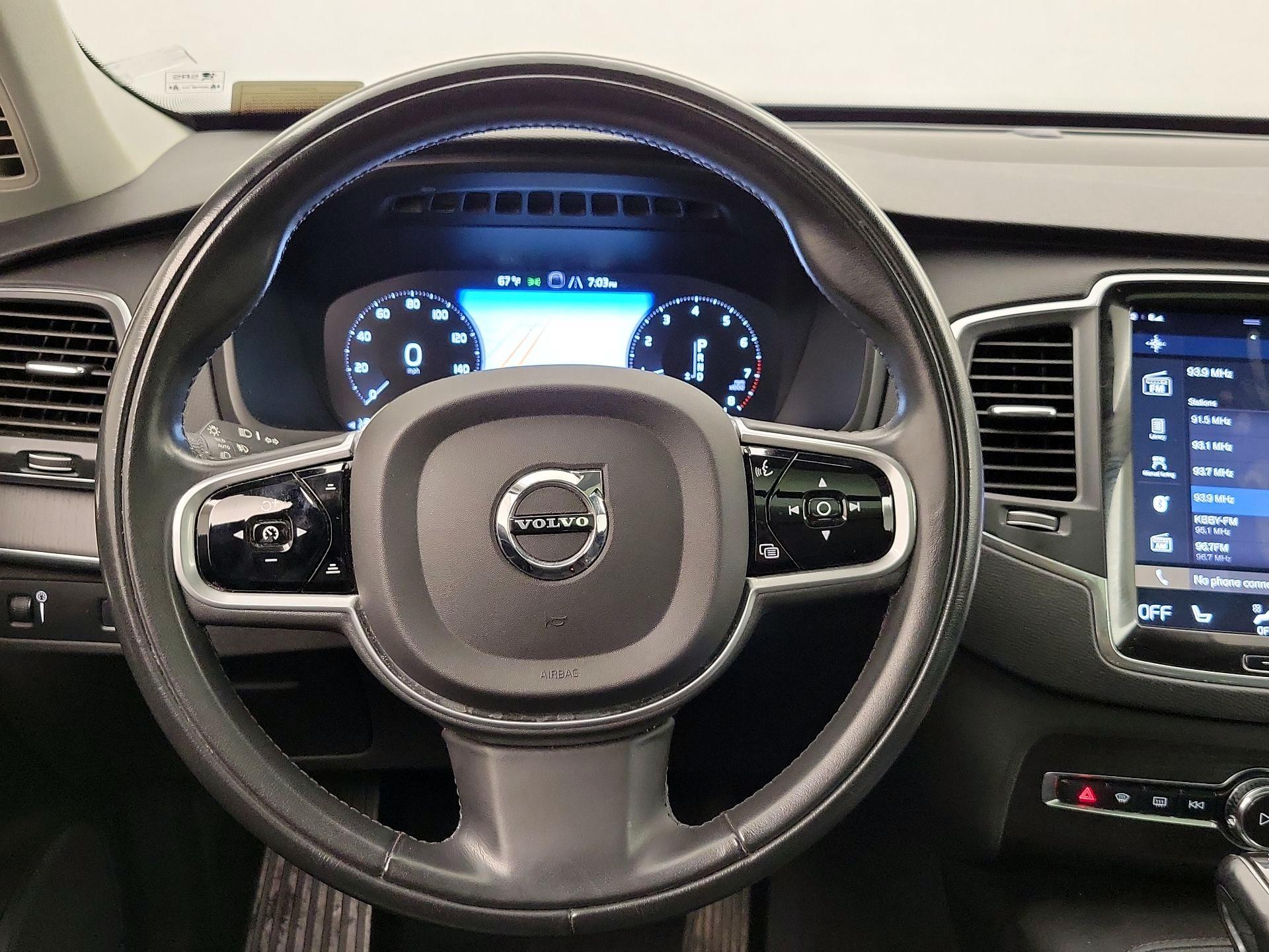 Thumbnail: 2020 Volvo XC90 - 10
