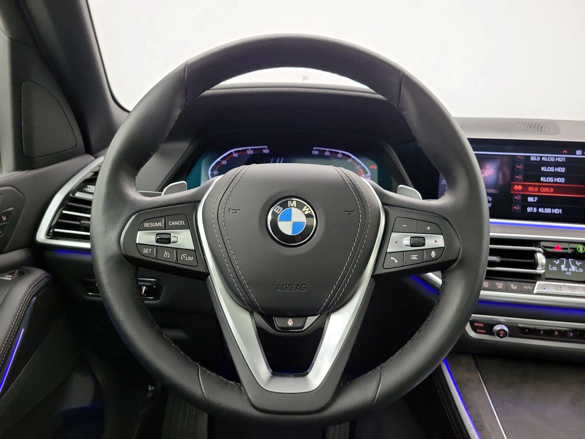 Thumbnail: 2022 BMW X5 - 10