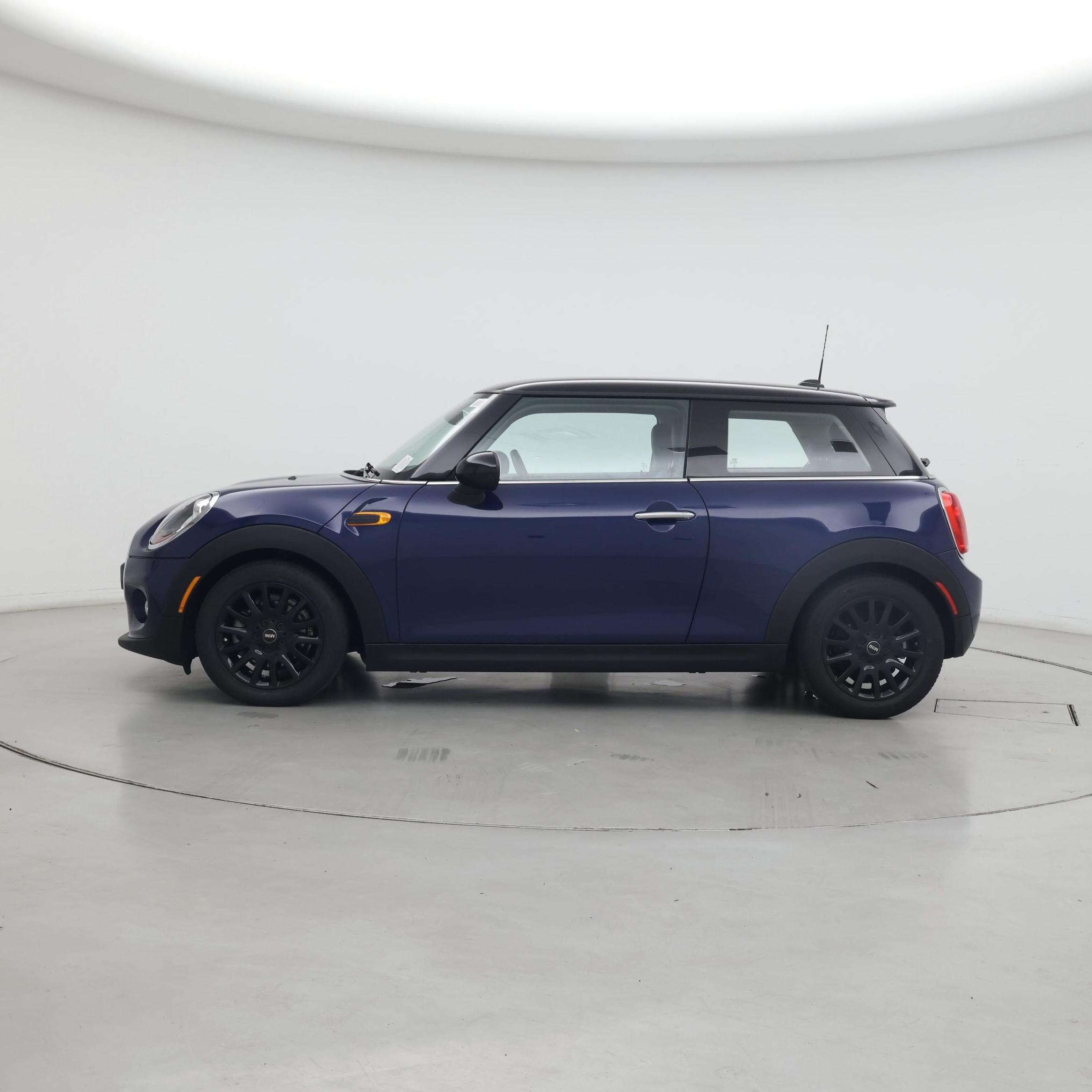 Thumbnail: 2016 MINI Cooper Hardtop - 3