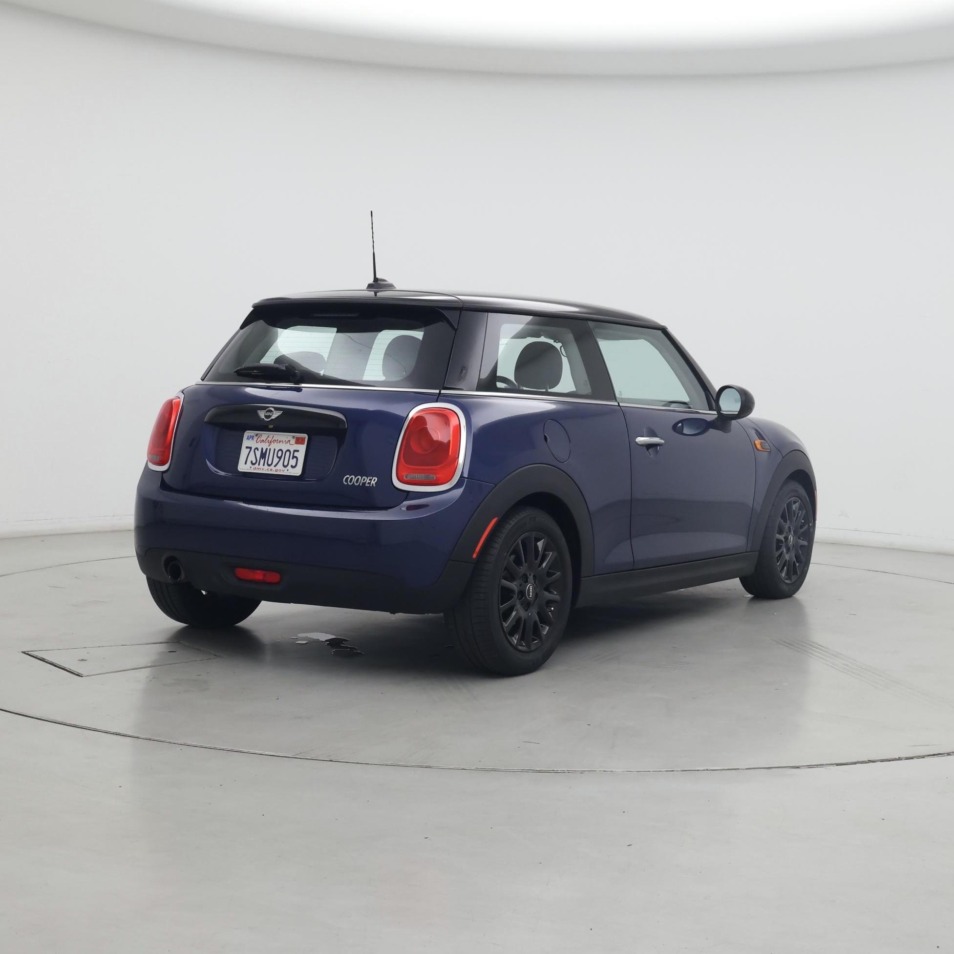 Thumbnail: 2016 MINI Cooper Hardtop - 8
