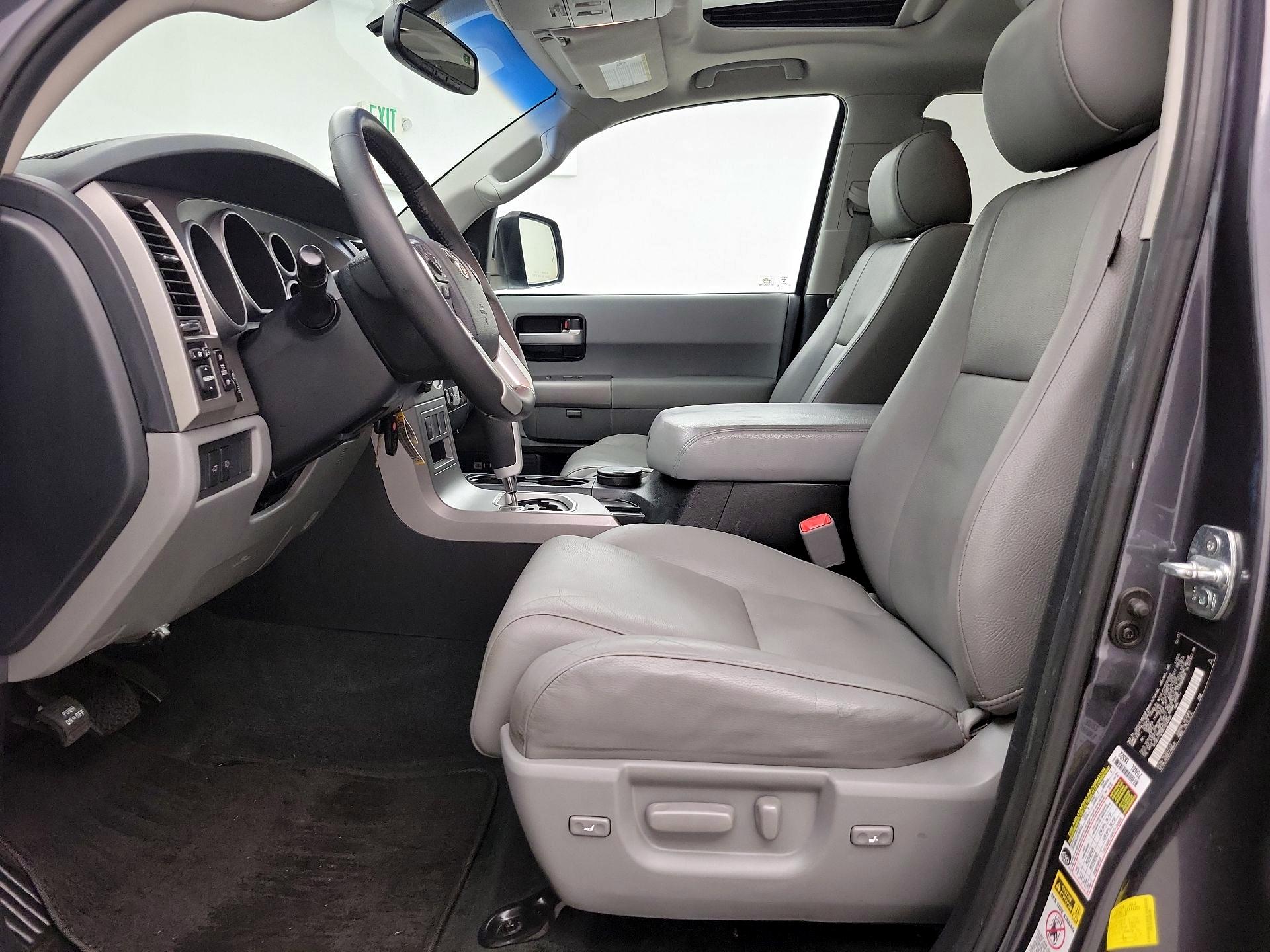 Thumbnail: 2014 Toyota Sequoia - 11