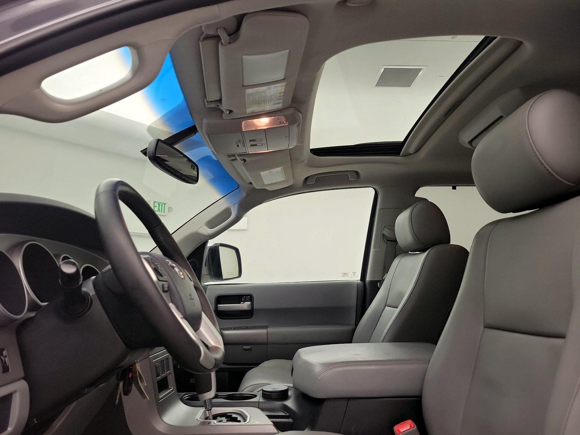 Thumbnail: 2014 Toyota Sequoia - 19
