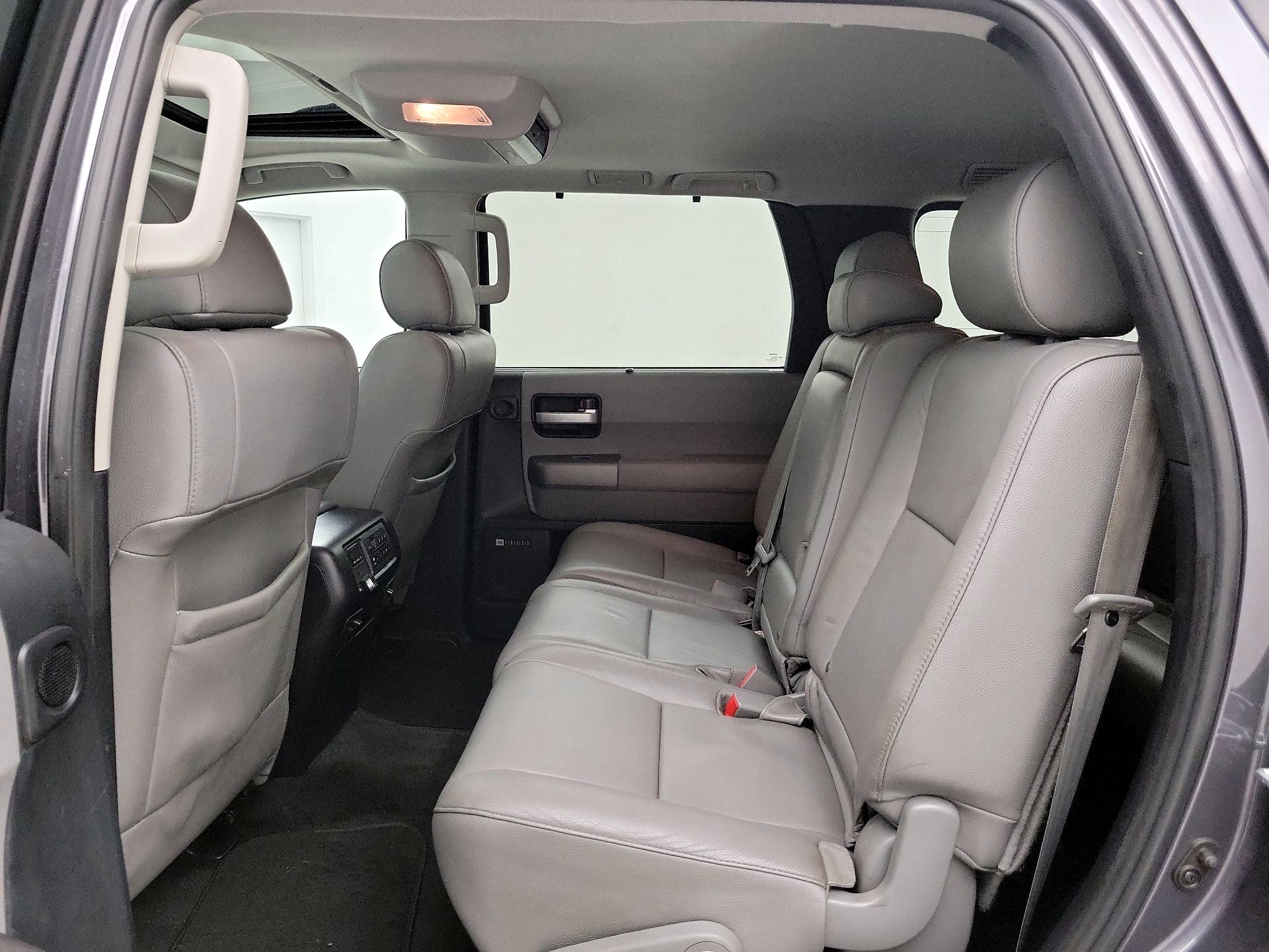 Thumbnail: 2014 Toyota Sequoia - 20