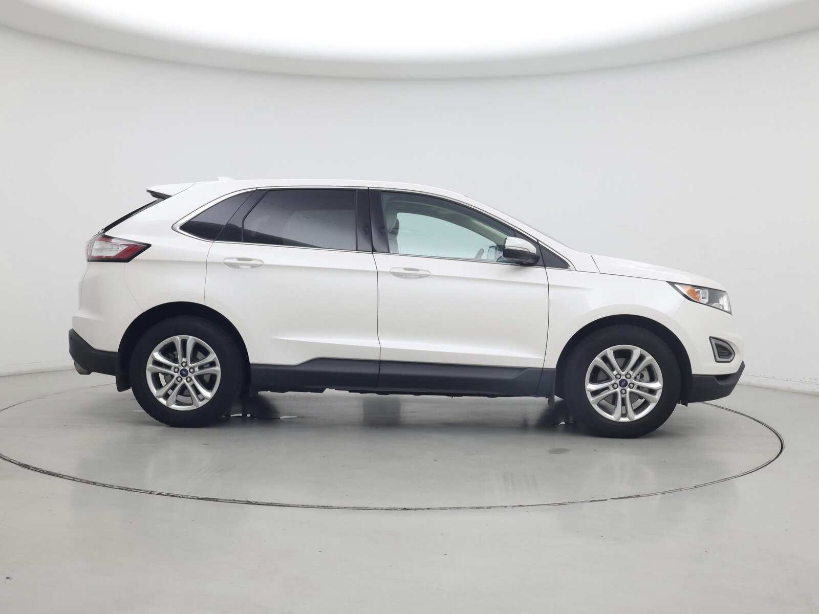 Image of 2016 Ford Edge SEL