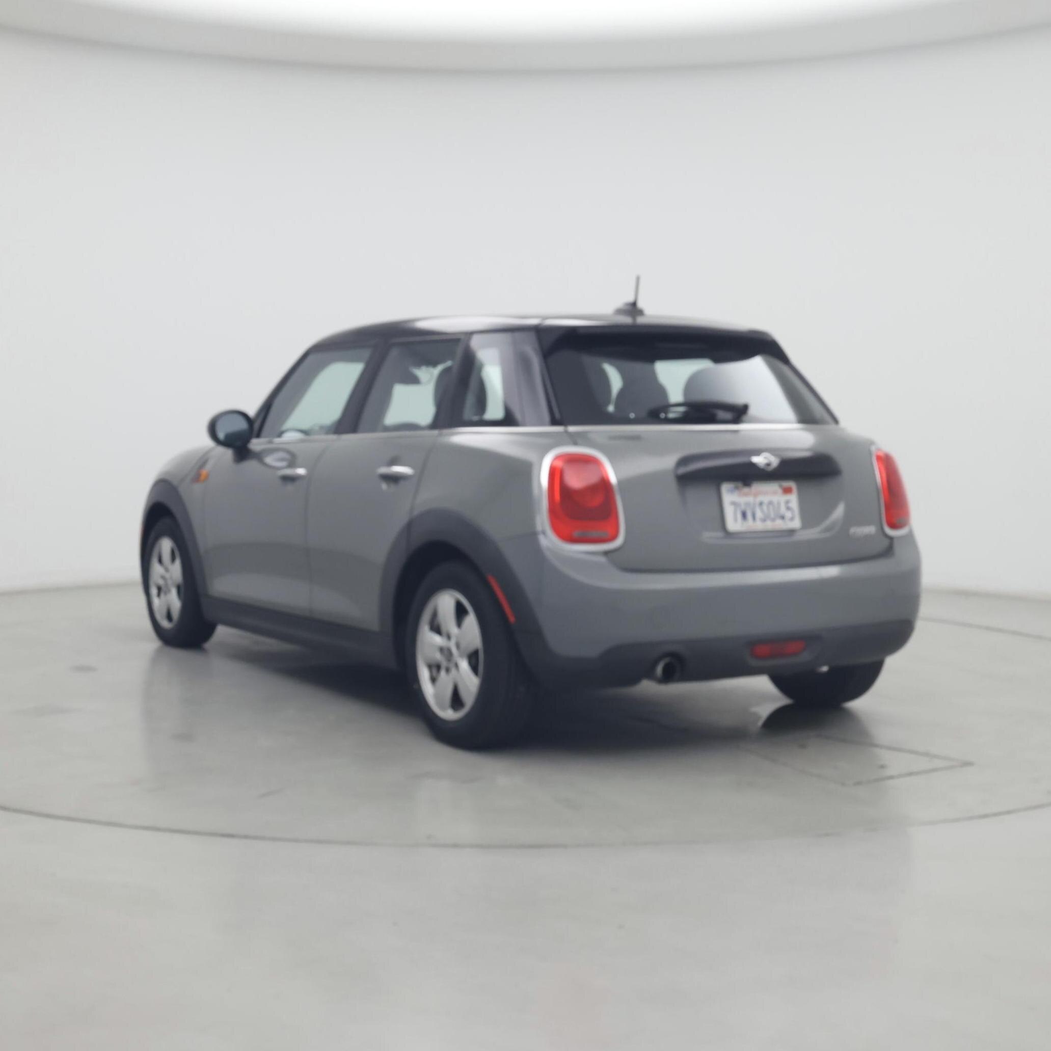 Thumbnail: 2017 MINI Cooper Hardtop - 2