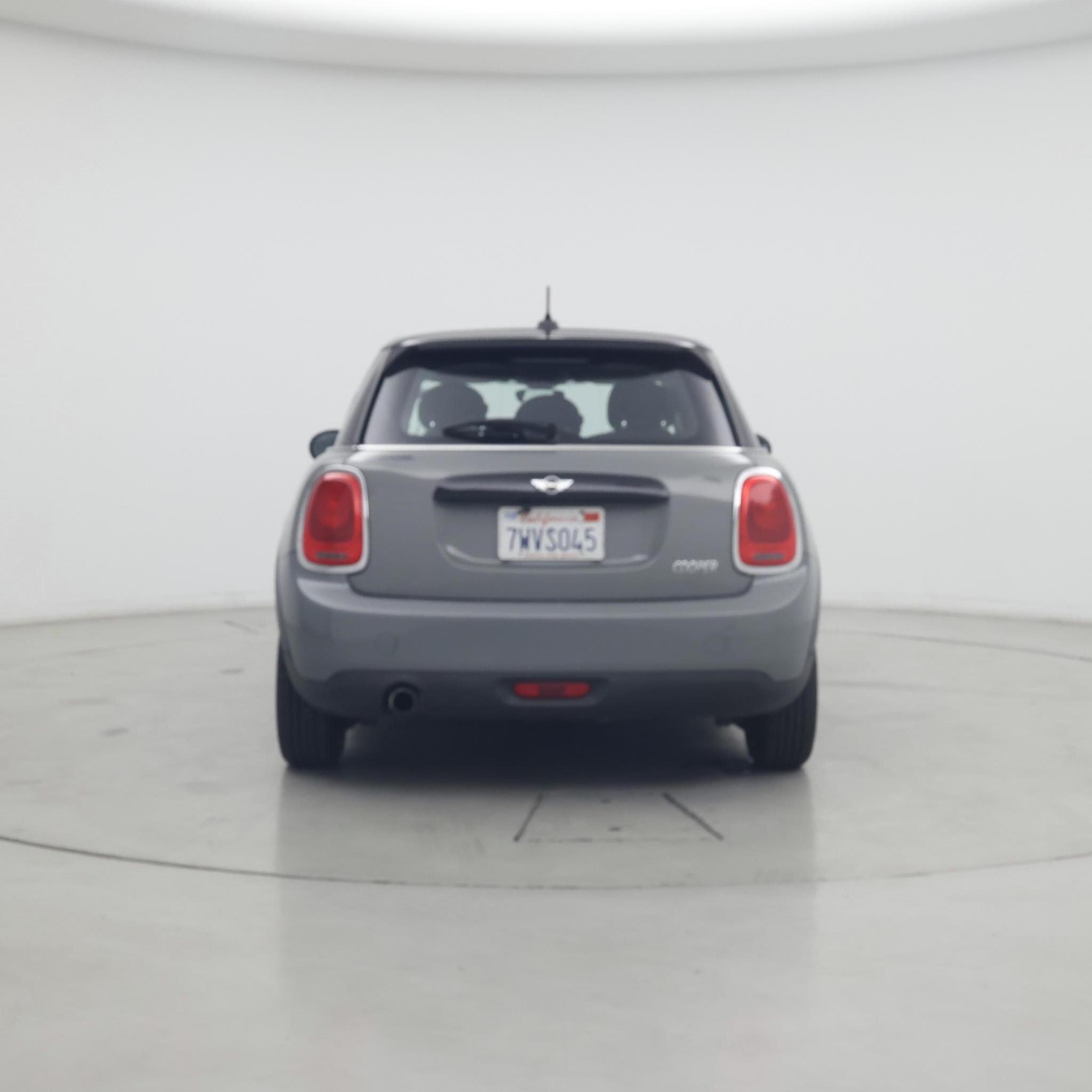Thumbnail: 2017 MINI Cooper Hardtop - 6
