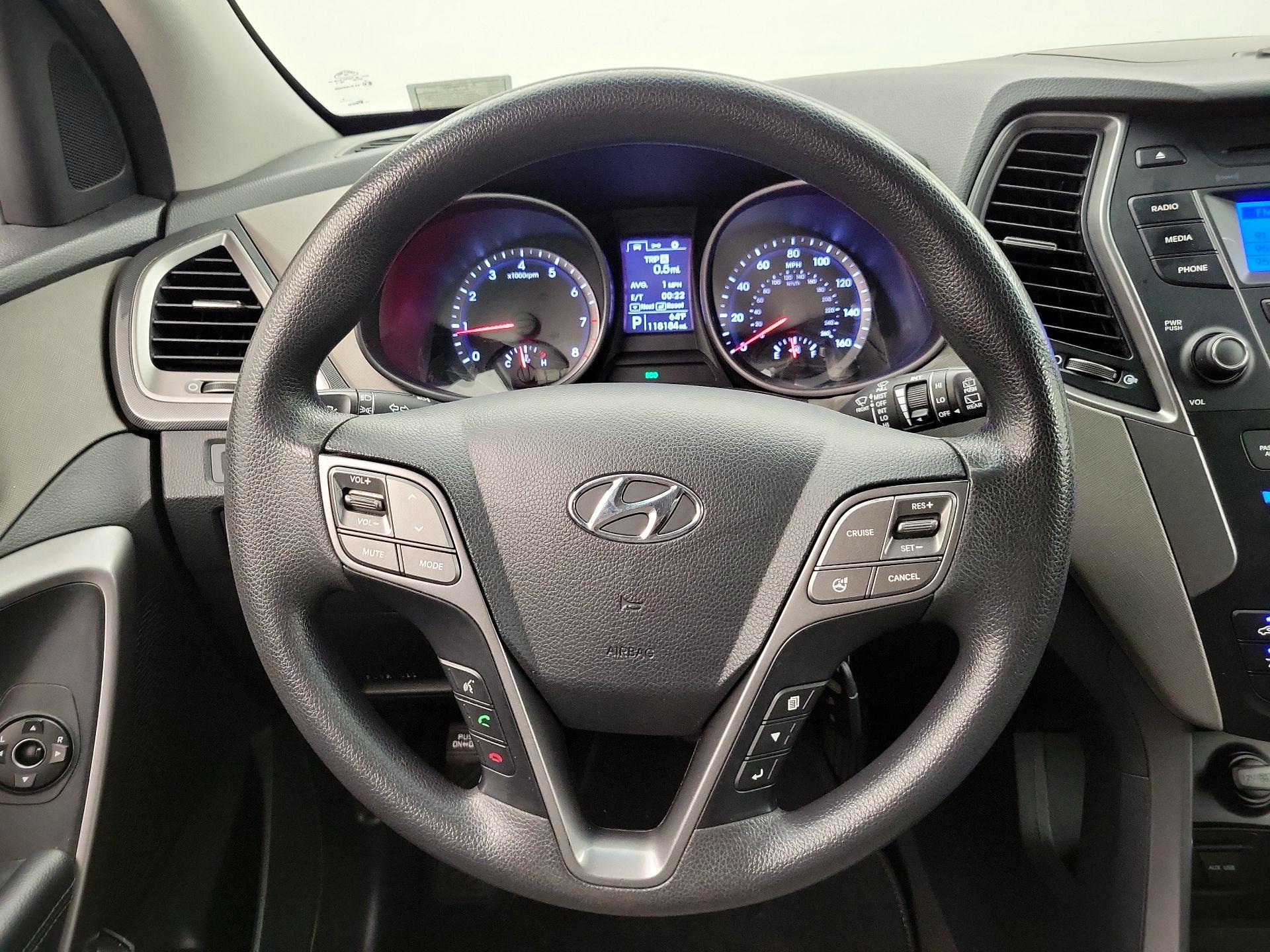 Thumbnail: 2016 Hyundai Santa Fe - 10