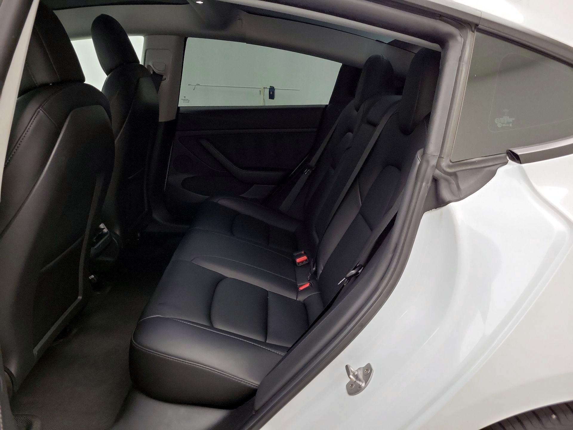 Thumbnail: 2021 Tesla Model 3 - 20