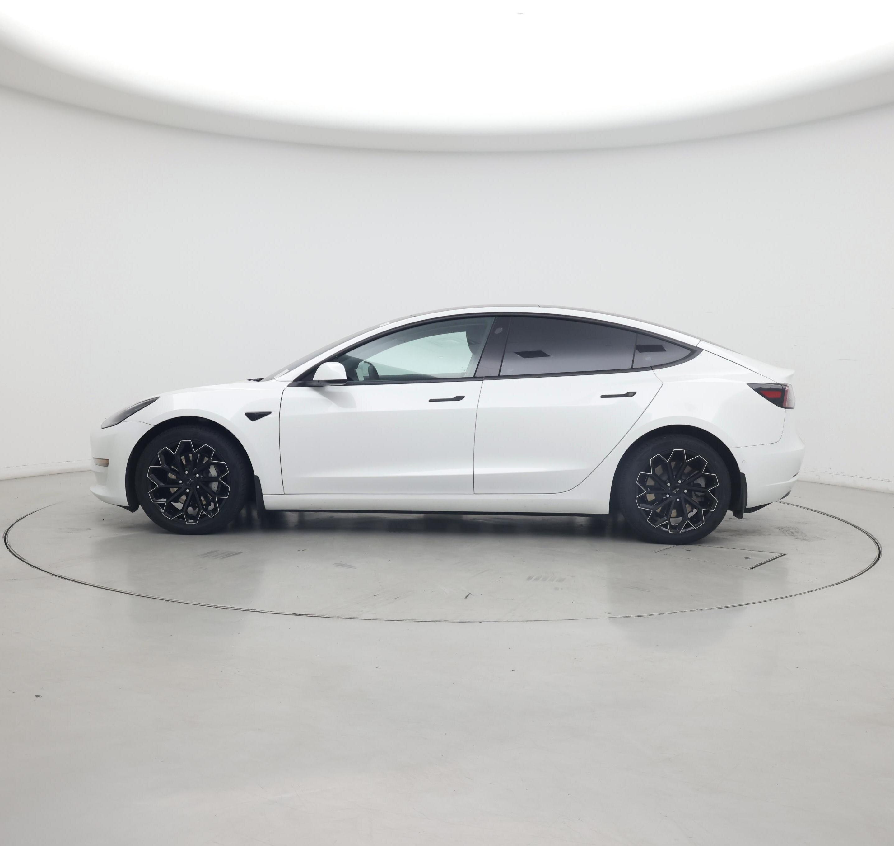 Thumbnail: 2021 Tesla Model 3 - 3