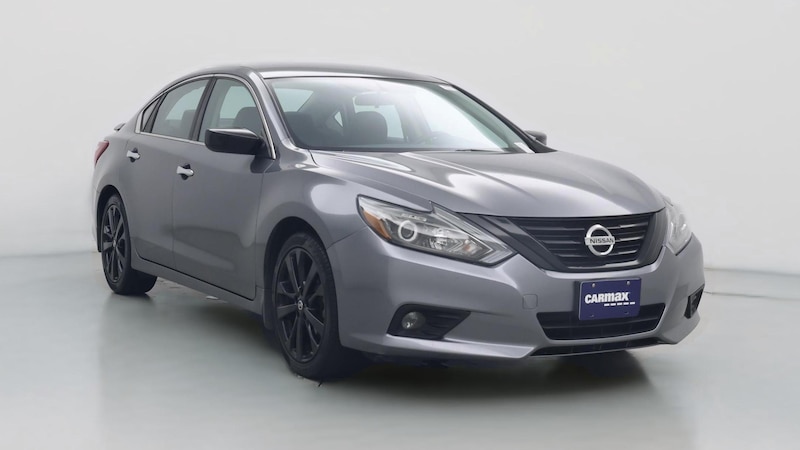 2018 Nissan Altima SR Hero Image