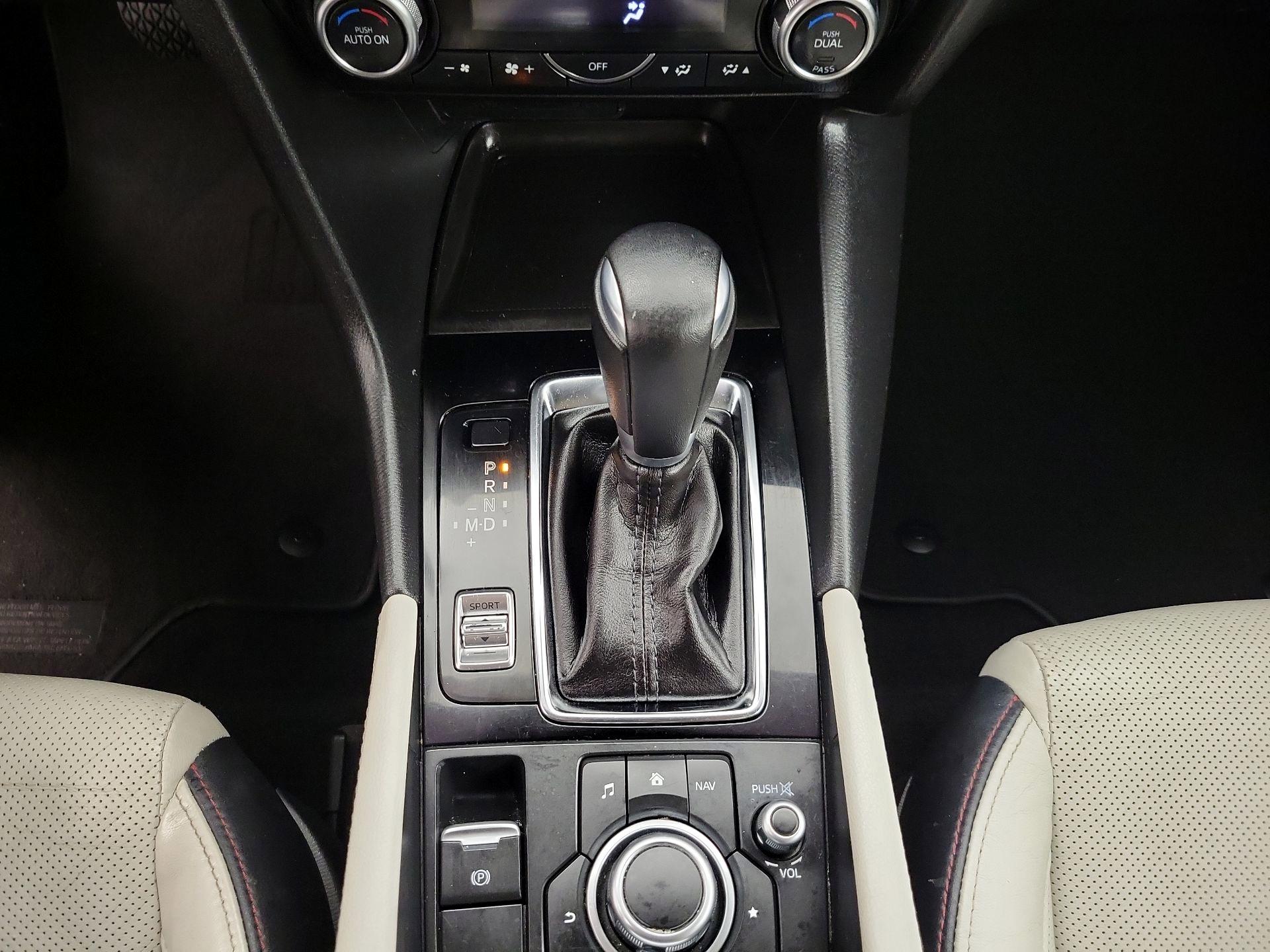 Thumbnail: 2017 Mazda Mazda3 - 17