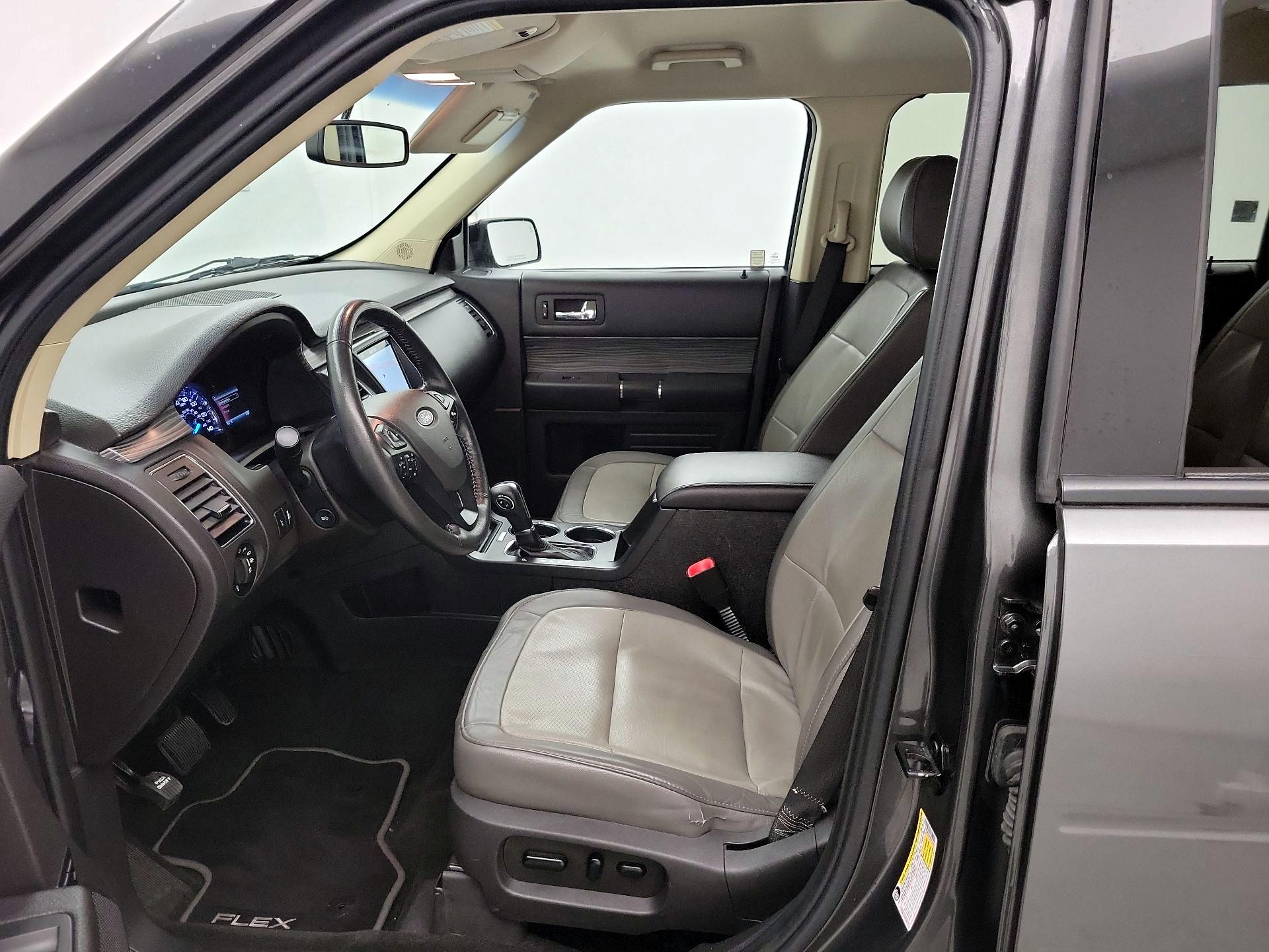 Thumbnail: 2019 Ford Flex - 11