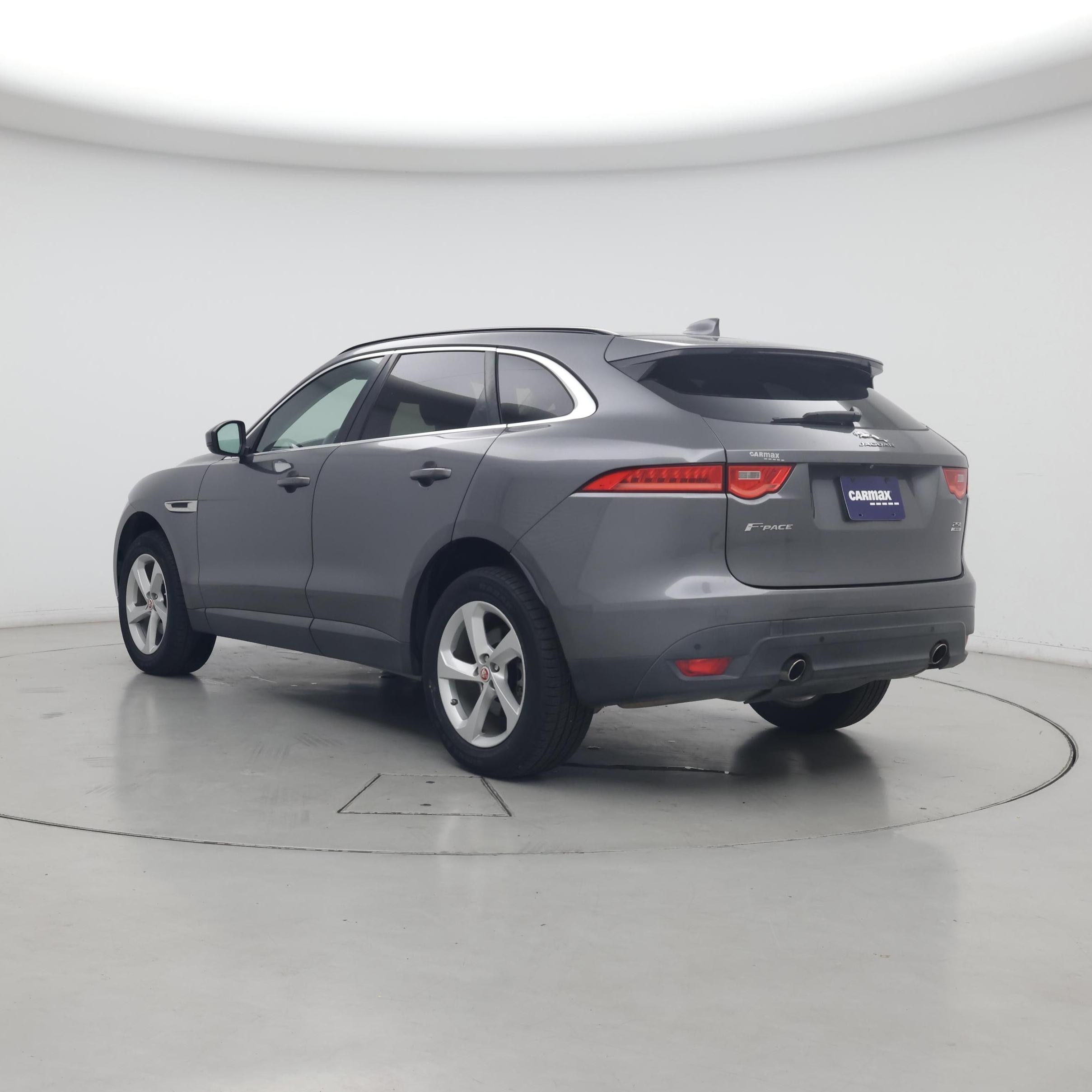 Thumbnail: 2019 Jaguar F-Pace - 2