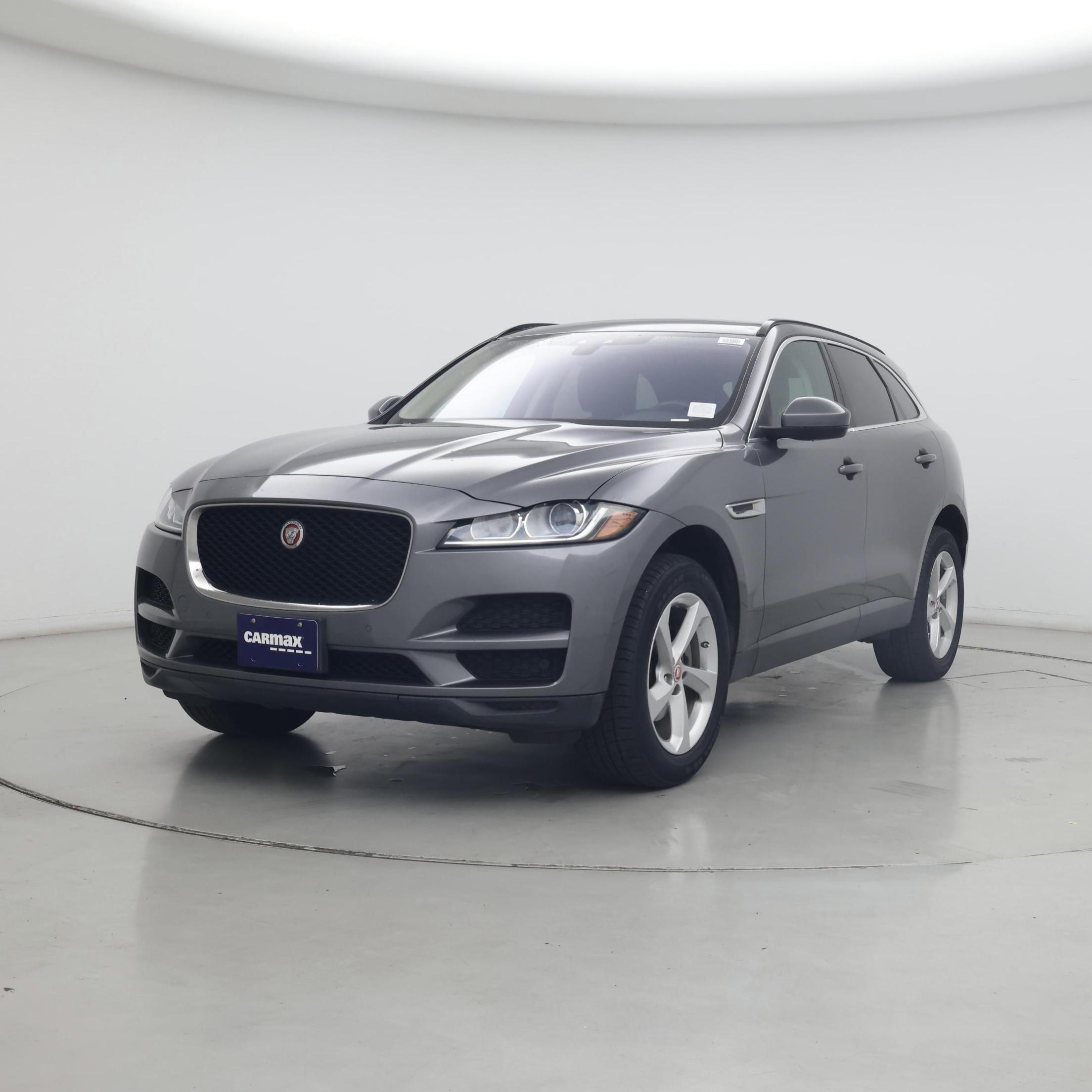 Thumbnail: 2019 Jaguar F-Pace - 4