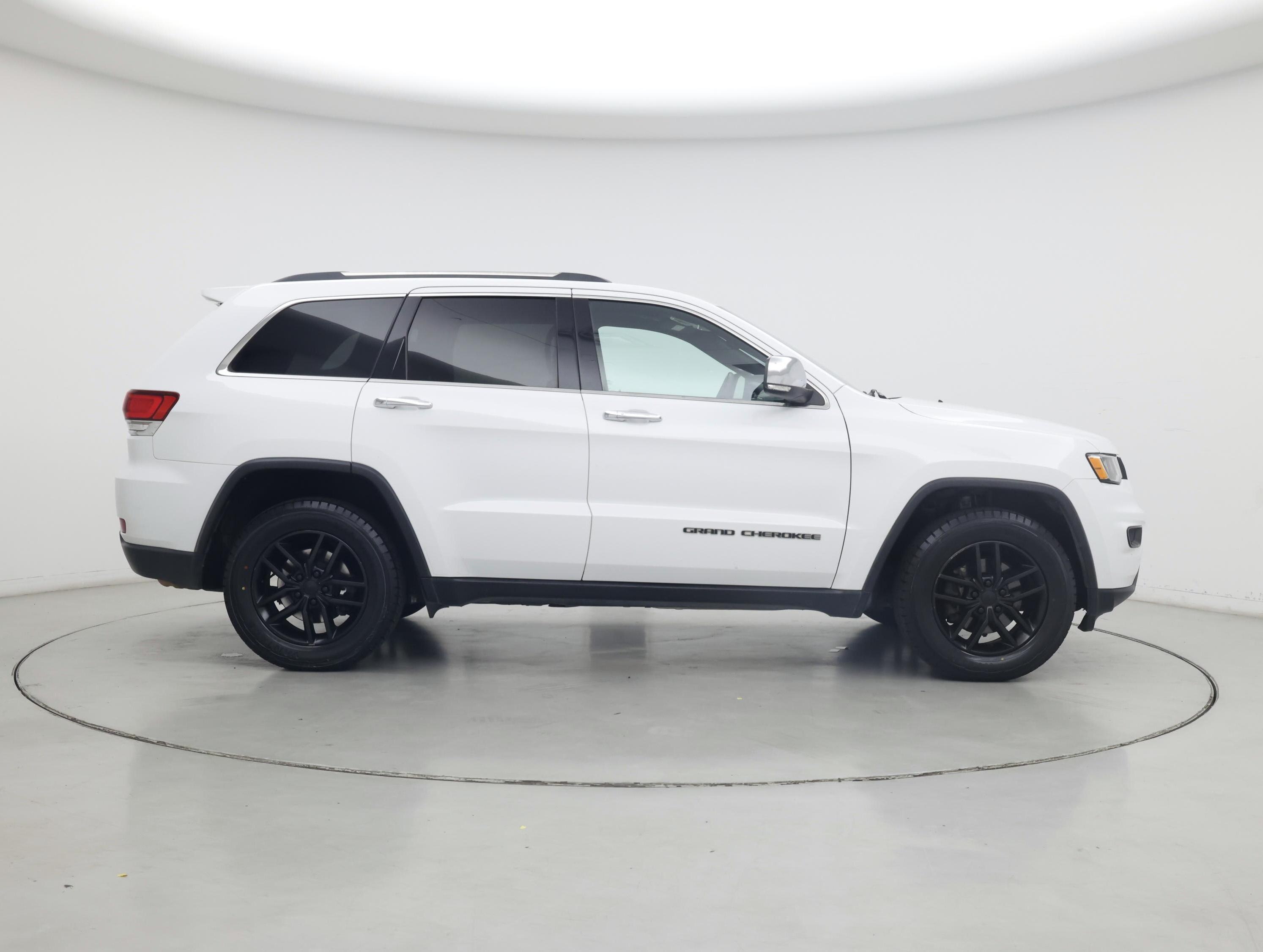 Thumbnail: 2020 Jeep Grand Cherokee - 7