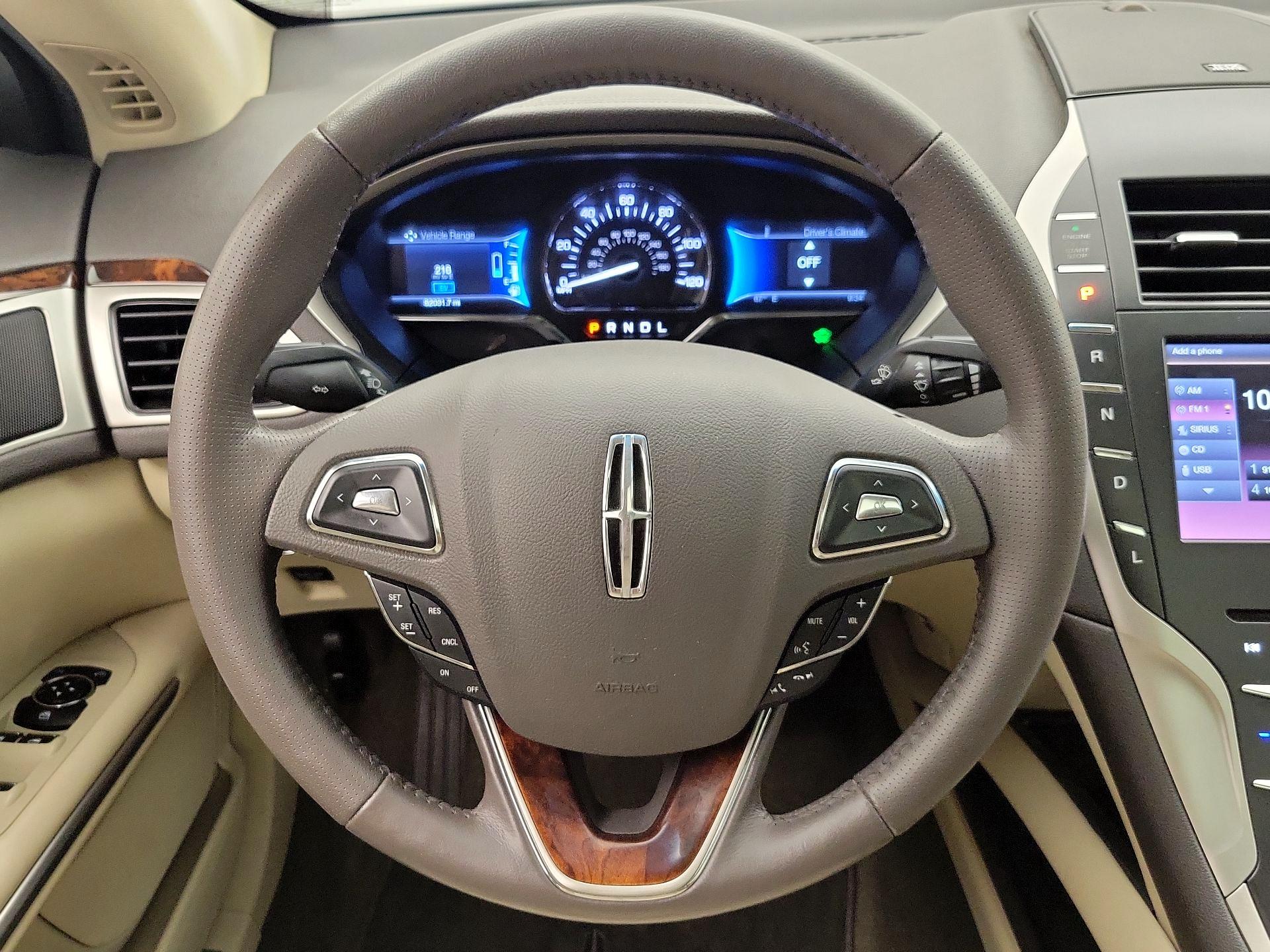 Thumbnail: 2014 Lincoln MKZ - 10