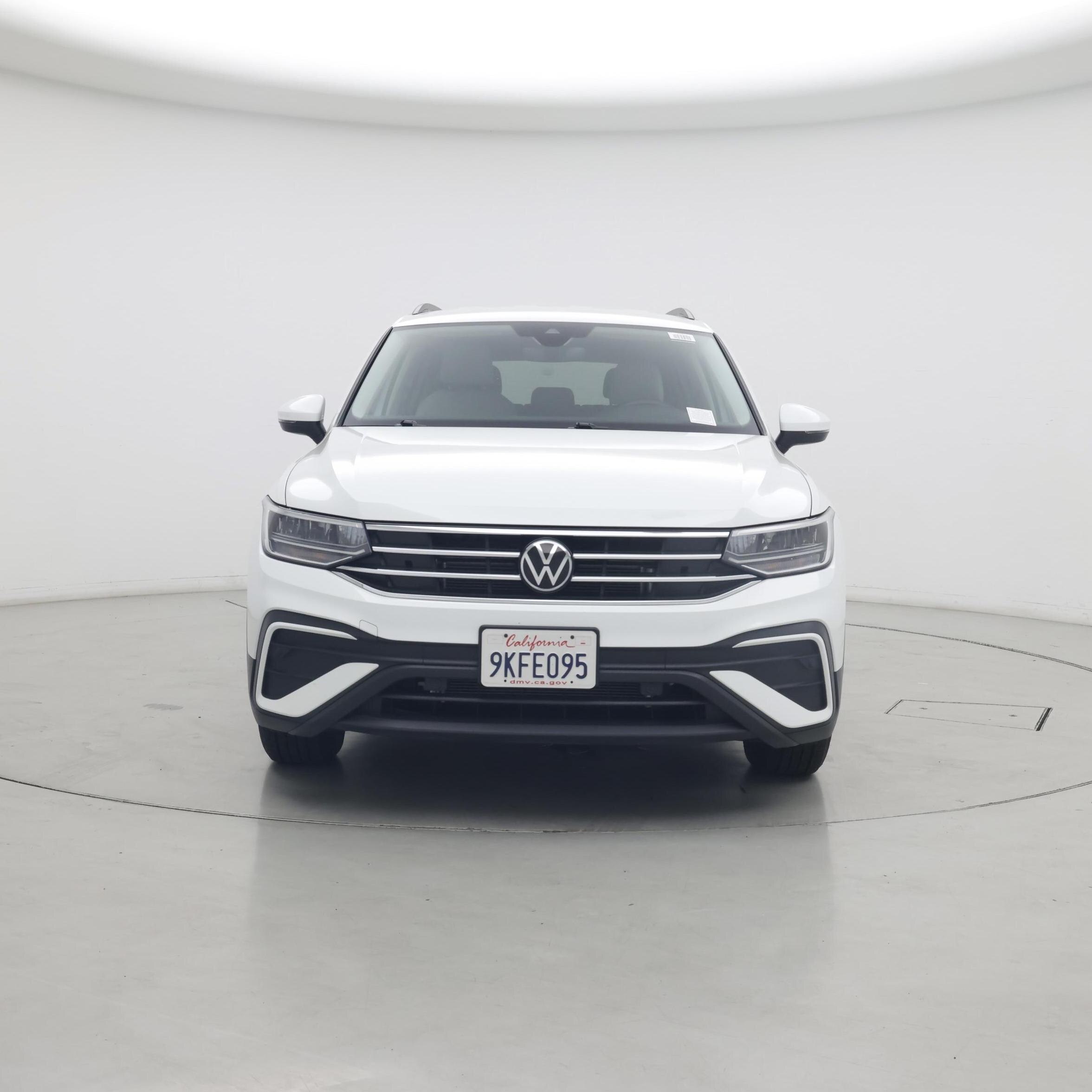 Thumbnail: 2023 Volkswagen Tiguan - 5